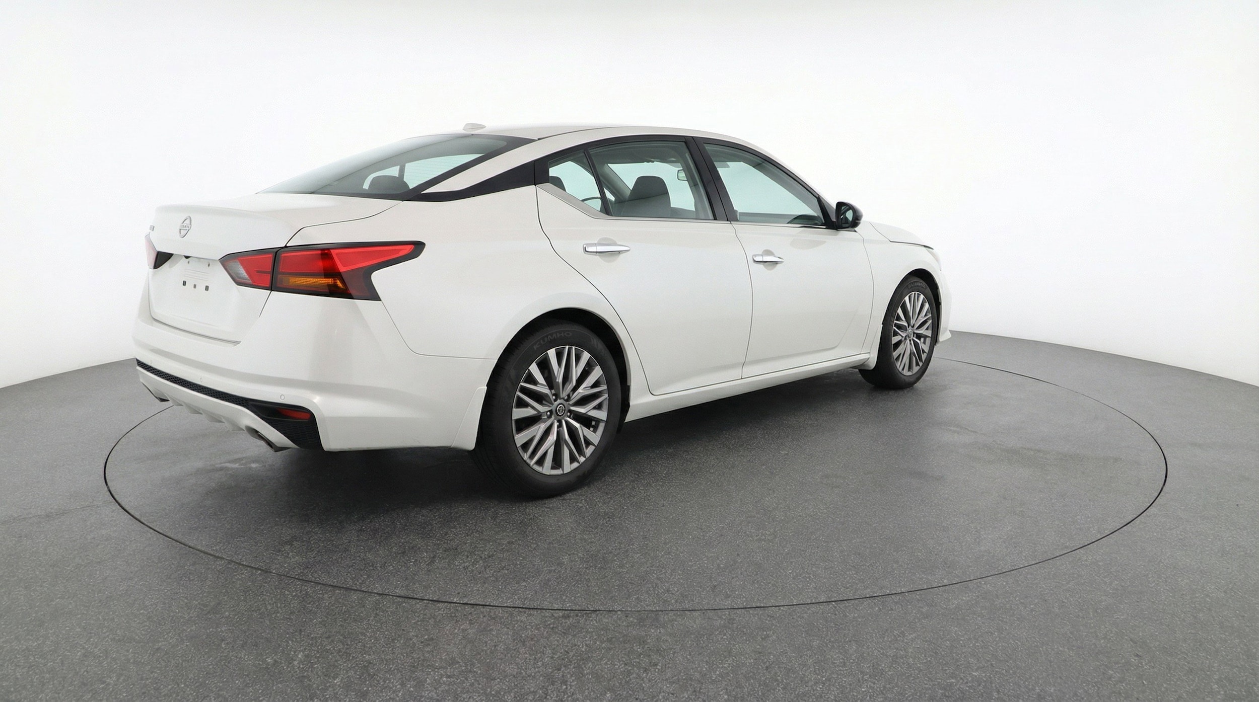 Thumbnail: 2025 Nissan Altima - 9