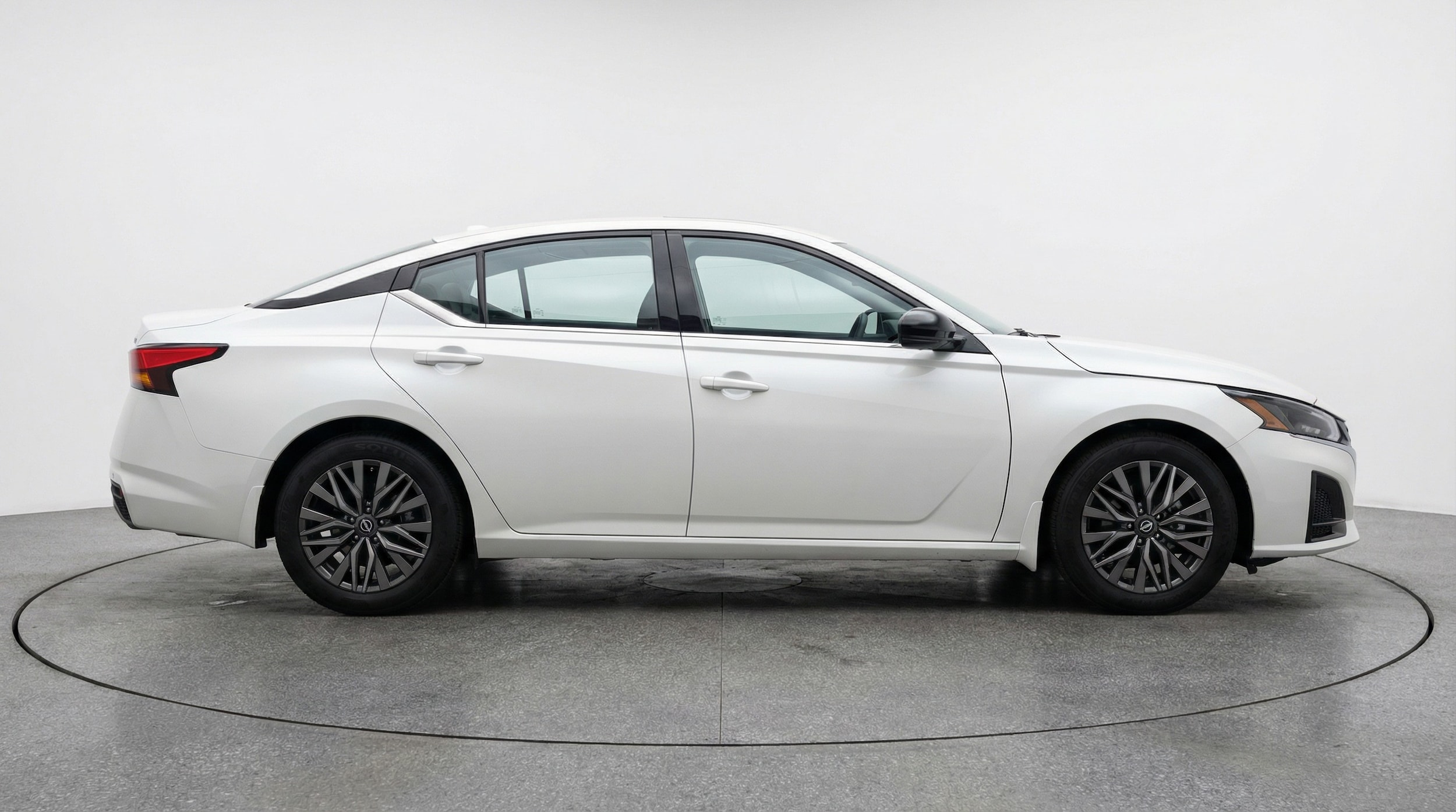 Thumbnail: 2025 Nissan Altima - 8