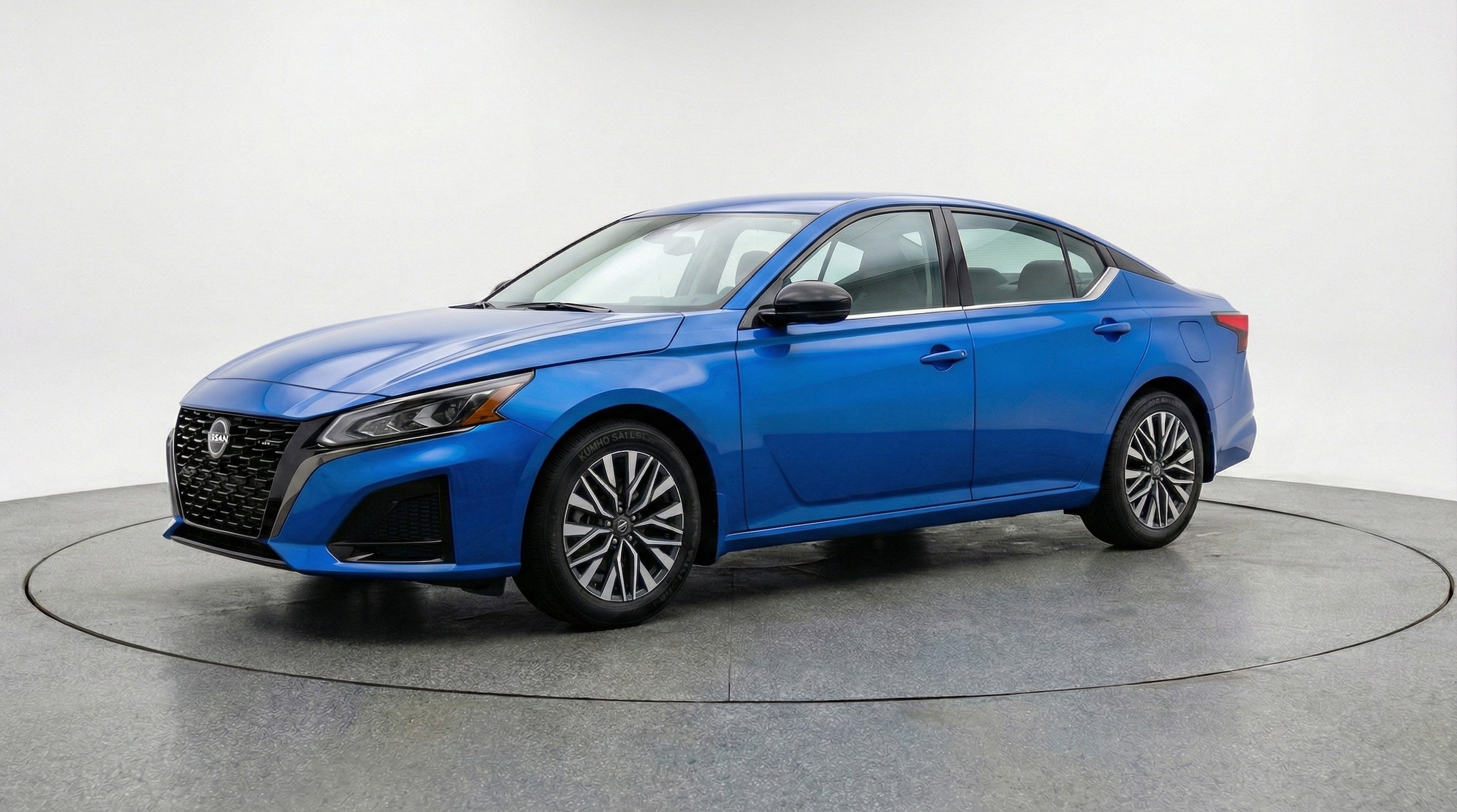 Thumbnail: 2025 Nissan Altima - 3