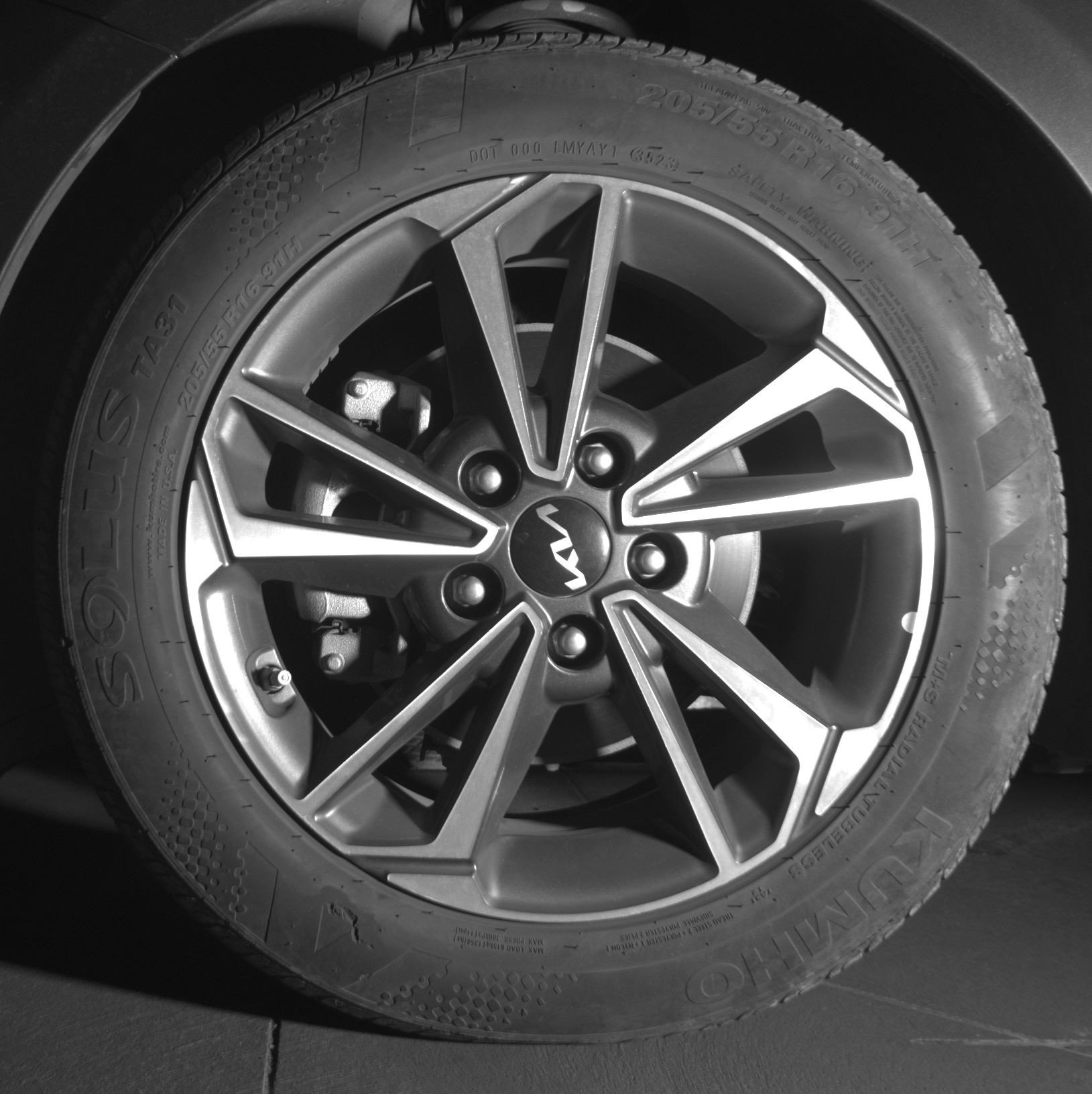 Thumbnail: 2024 Kia Forte - 17