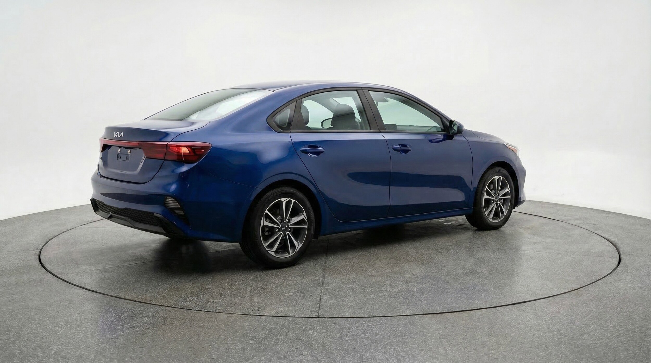 Thumbnail: 2024 Kia Forte - 9
