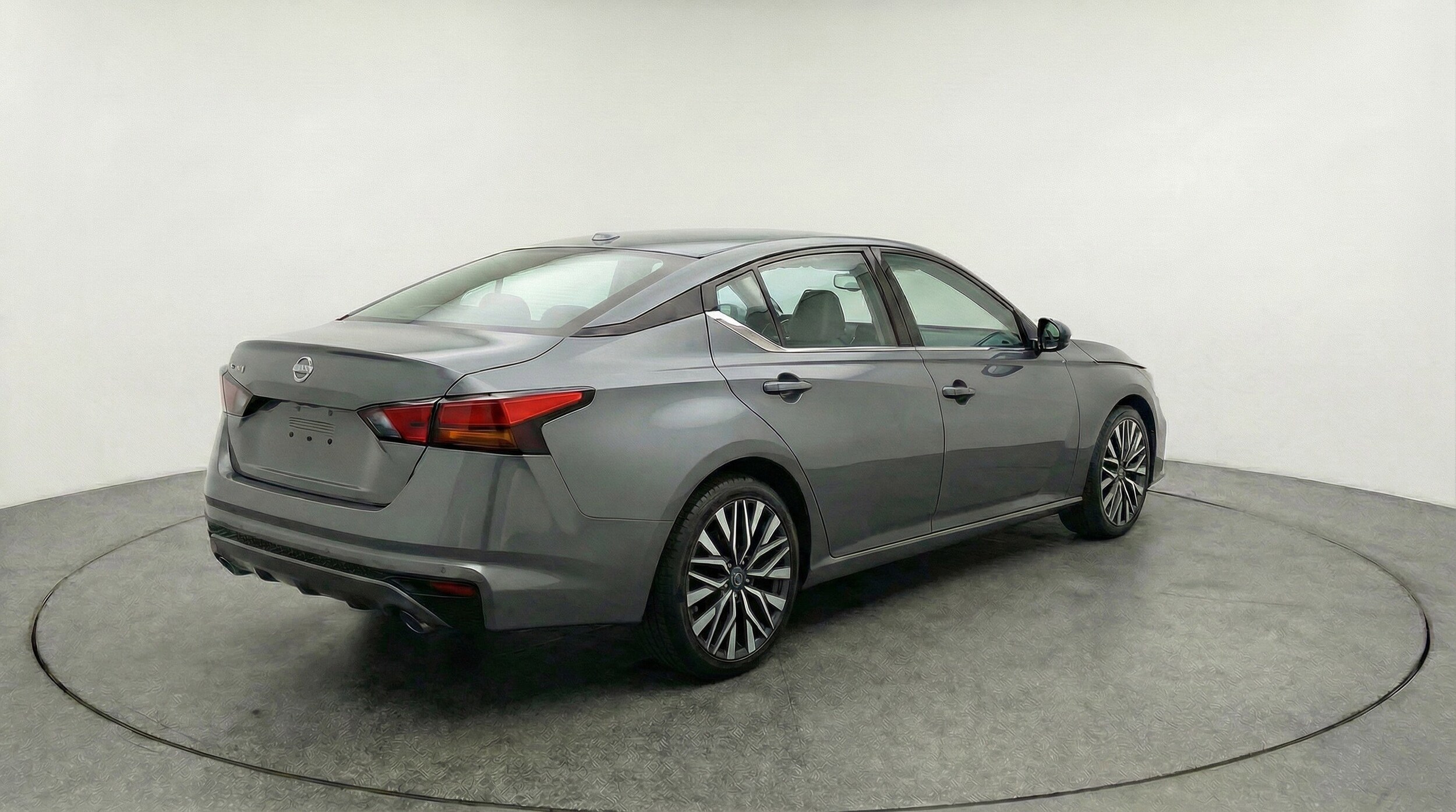 Thumbnail: 2025 Nissan Altima - 9