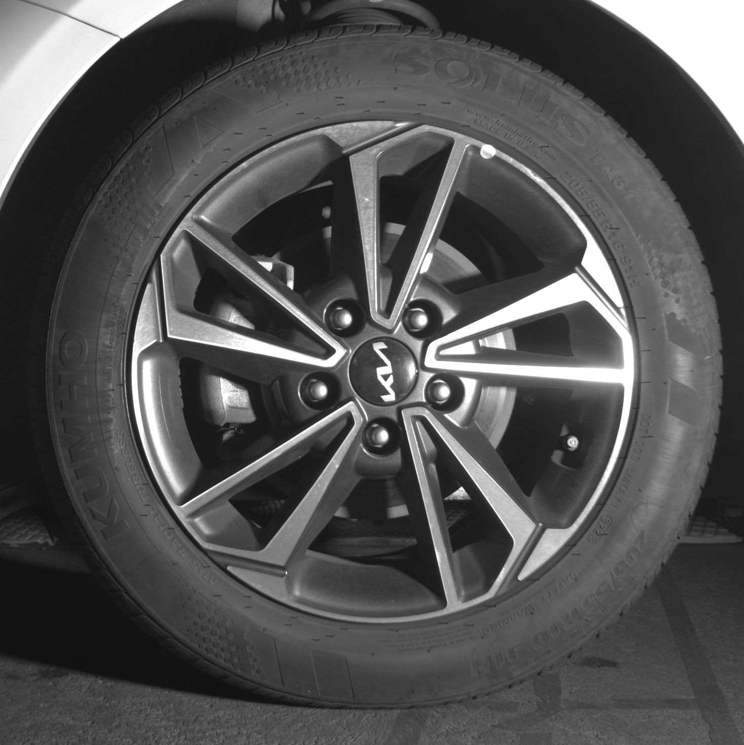 Thumbnail: 2024 Kia Forte - 17