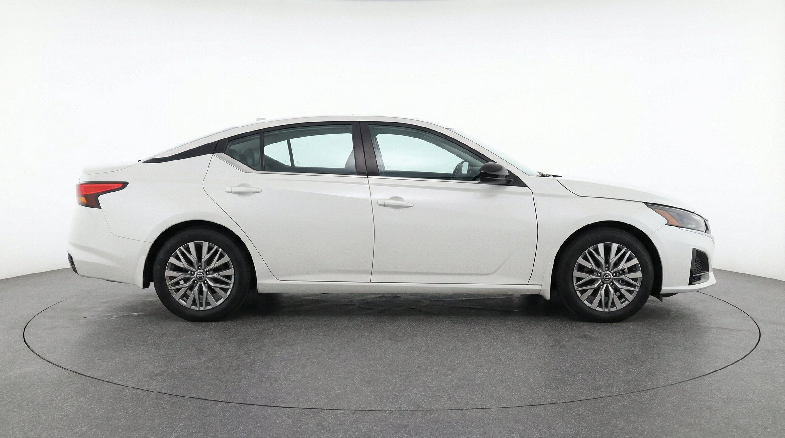 Thumbnail: 2025 Nissan Altima - 11