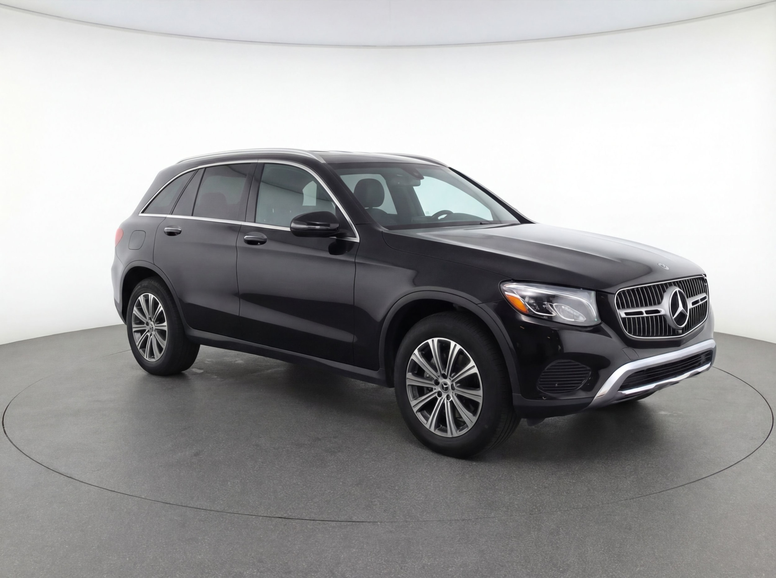 Thumbnail: 2024 Mercedes-Benz GLC - 1