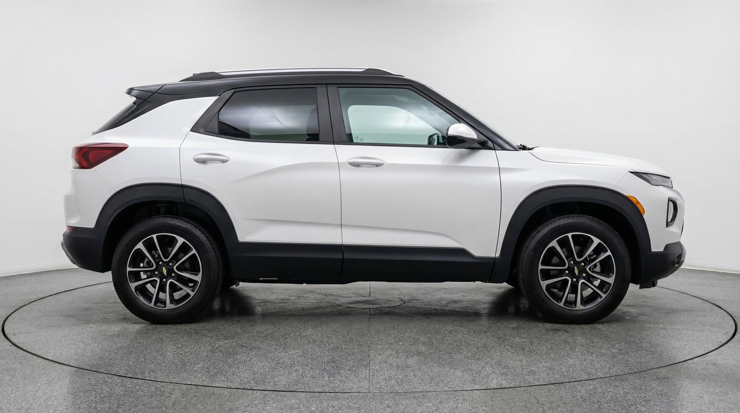 Thumbnail: 2025 Chevrolet TrailBlazer - 11