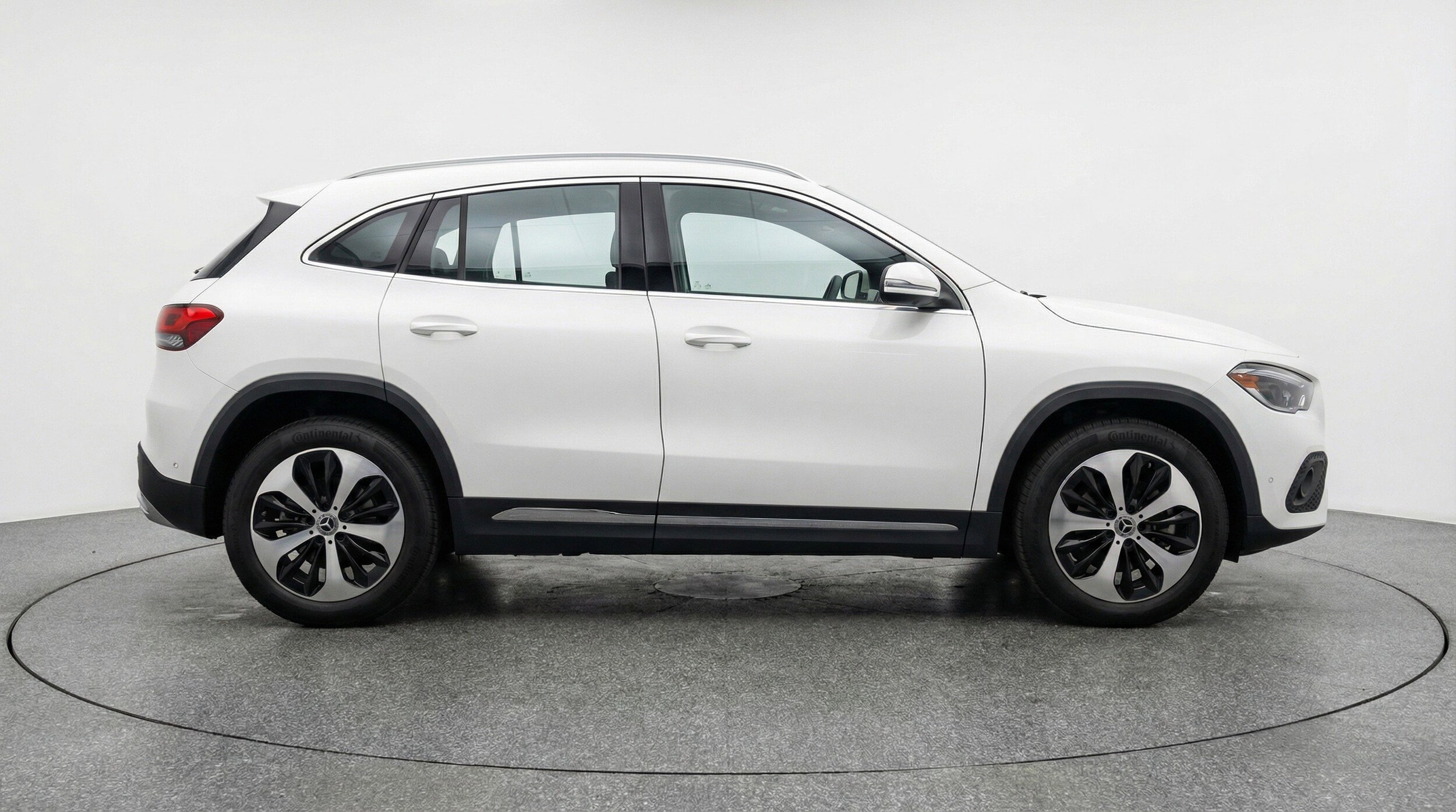 Thumbnail: 2025 Mercedes-Benz GLA - 11