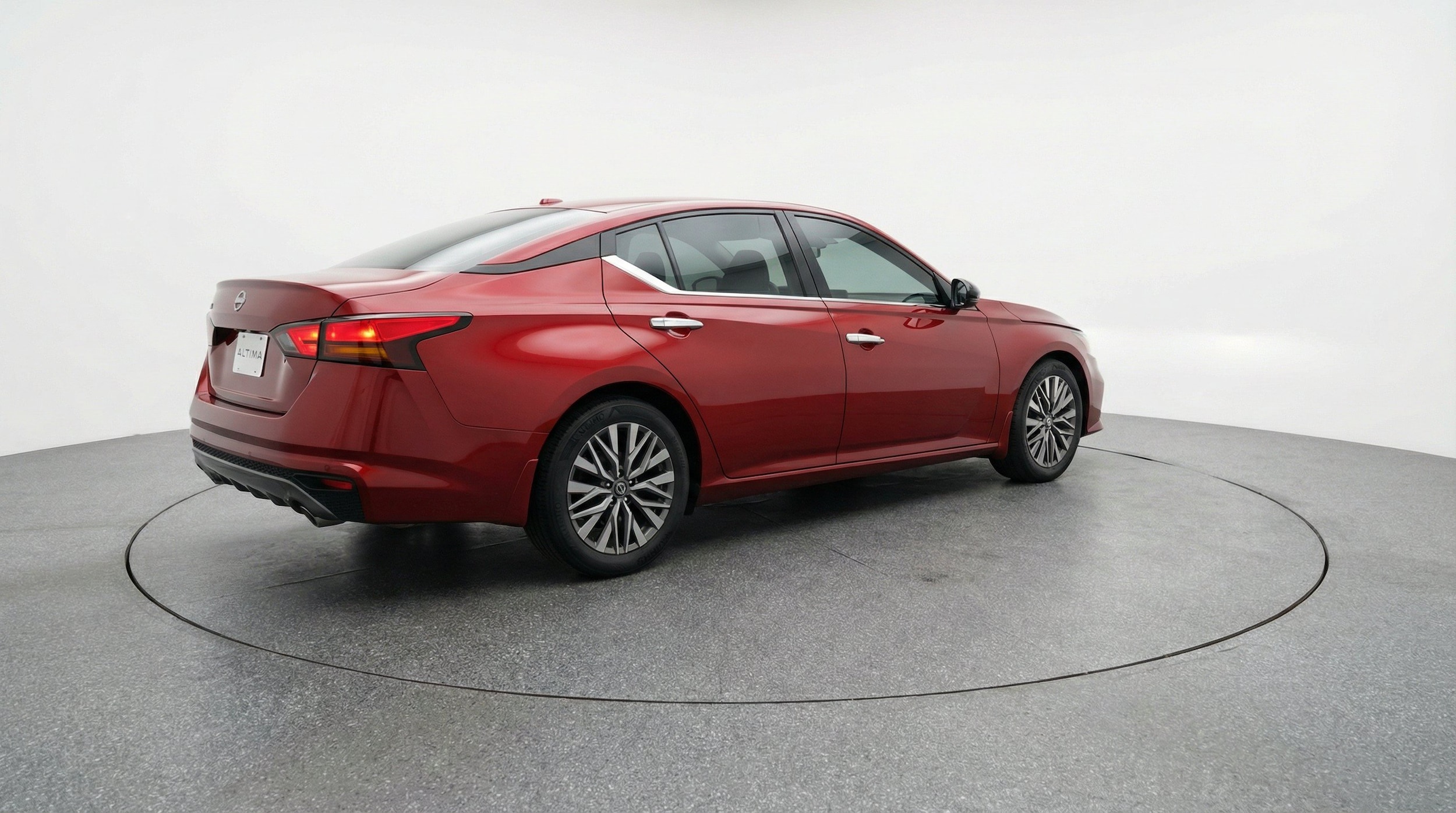Thumbnail: 2025 Nissan Altima - 9