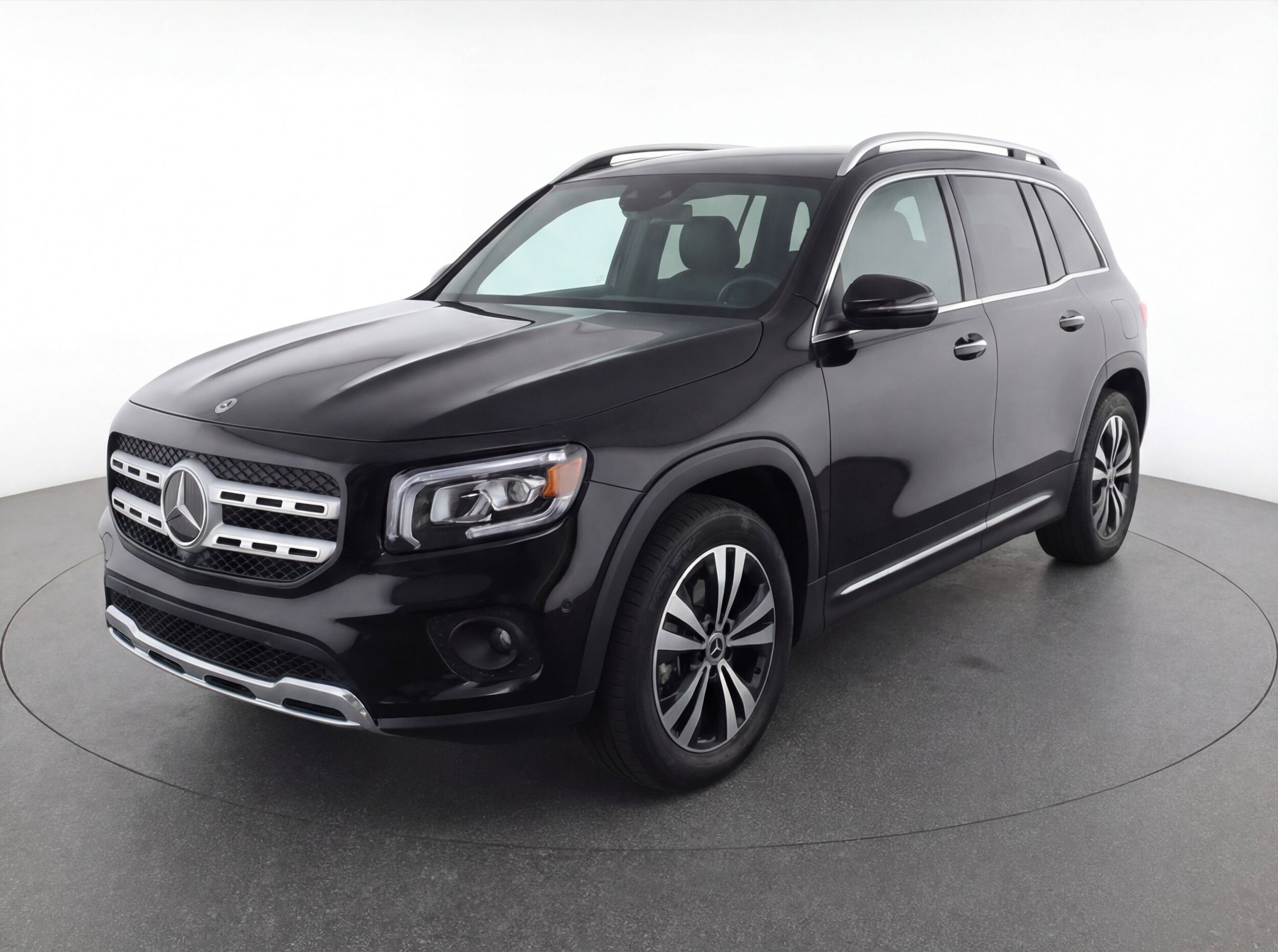 Thumbnail: 2024 Mercedes-Benz GLB - 3