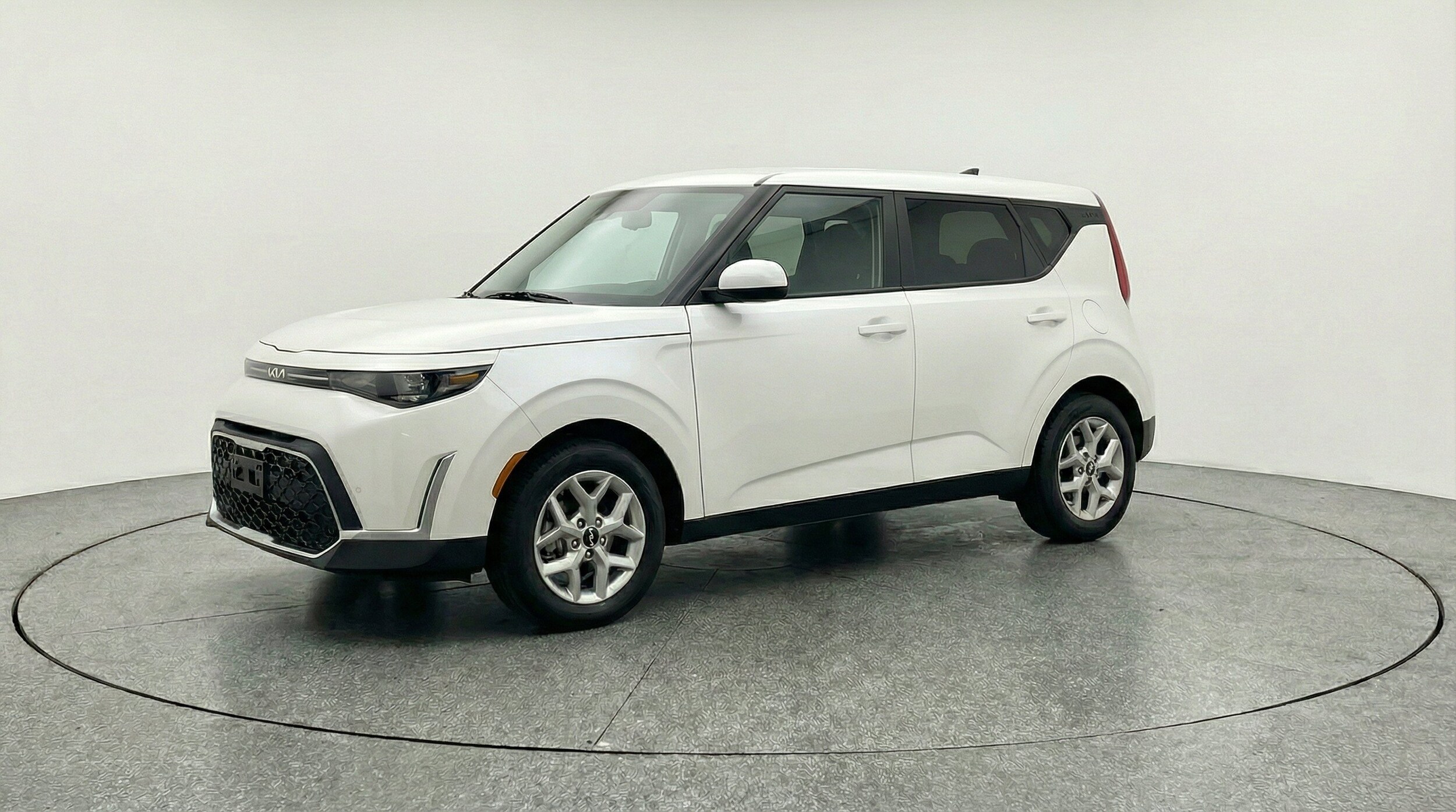 Thumbnail: 2025 Kia Soul - 3