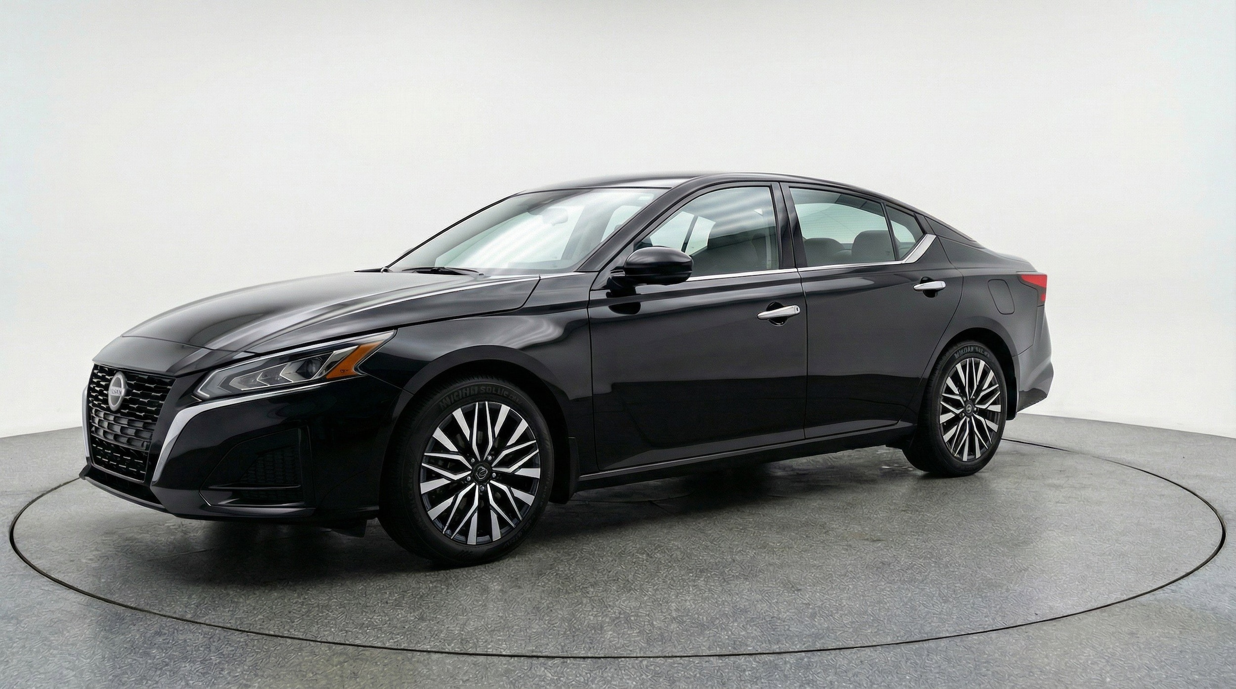 Thumbnail: 2025 Nissan Altima - 3