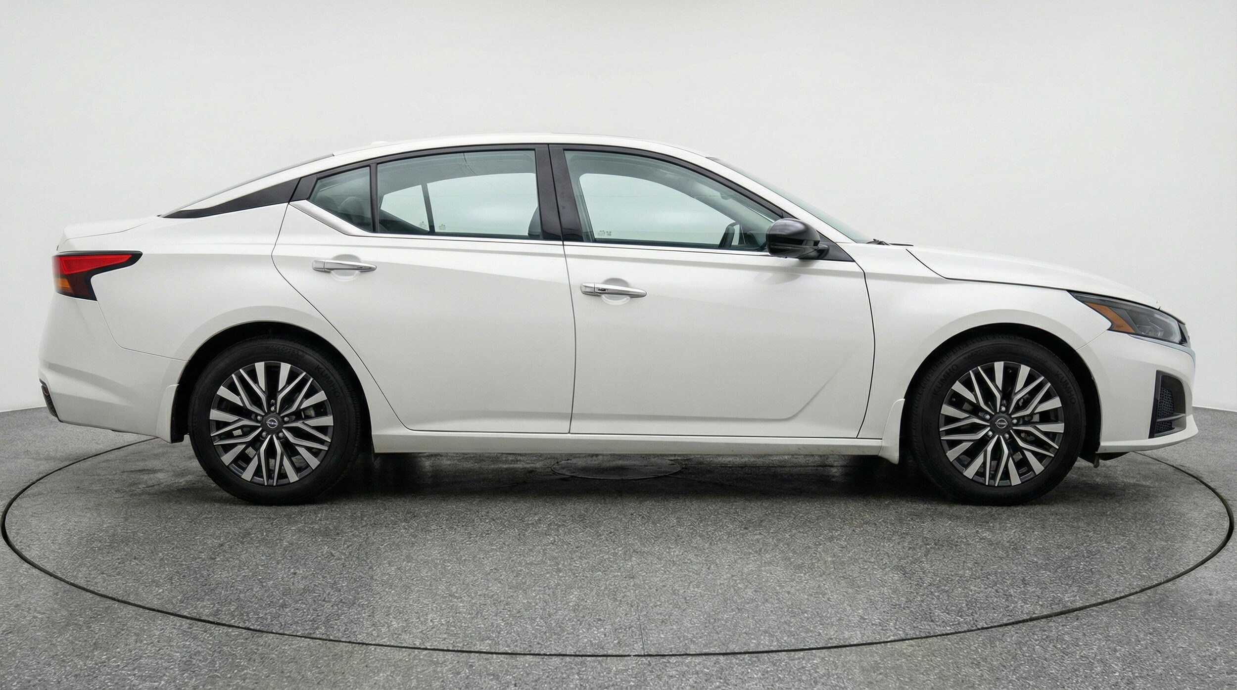 Thumbnail: 2025 Nissan Altima - 11