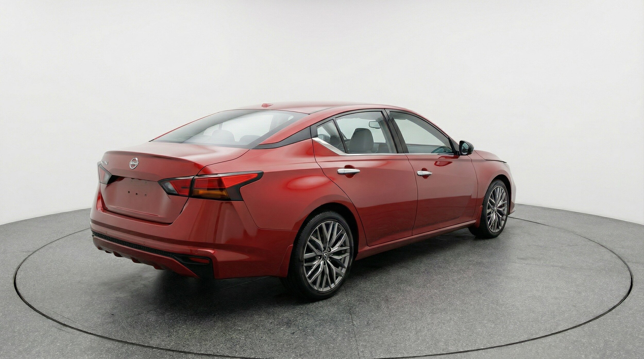 Thumbnail: 2025 Nissan Altima - 9