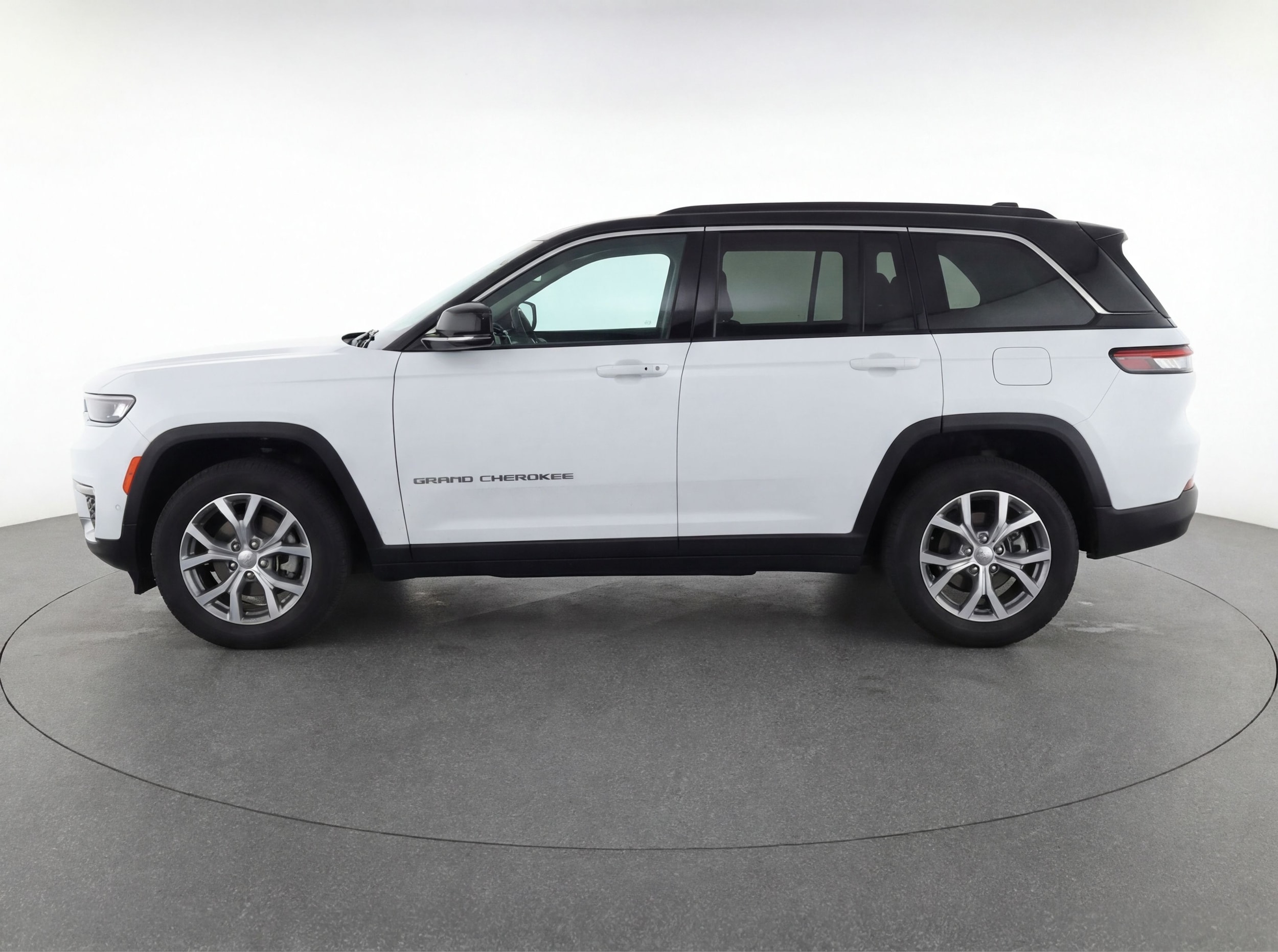 Thumbnail: 2023 Jeep Grand Cherokee - 4