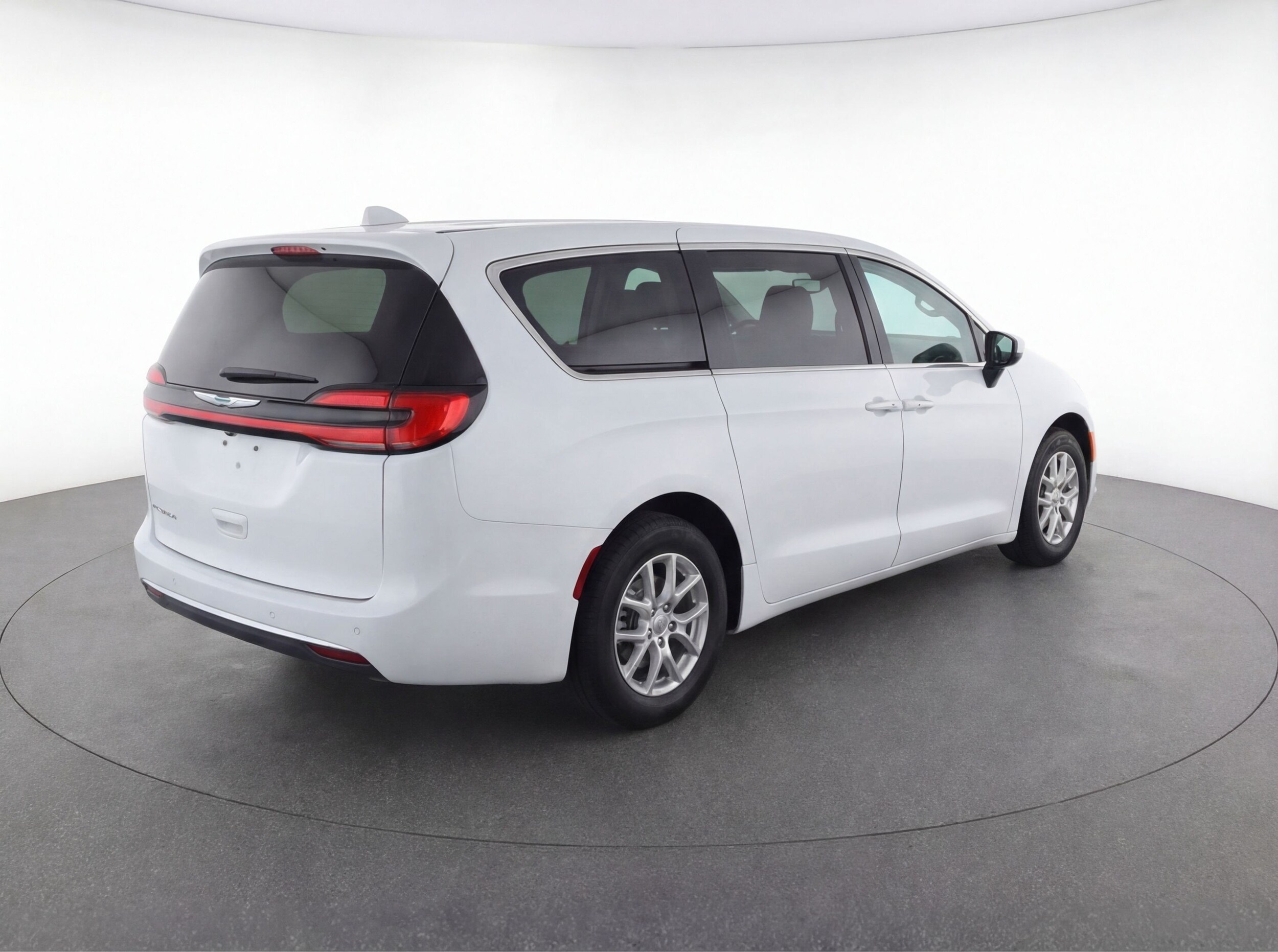 Thumbnail: 2024 Chrysler Pacifica - 9