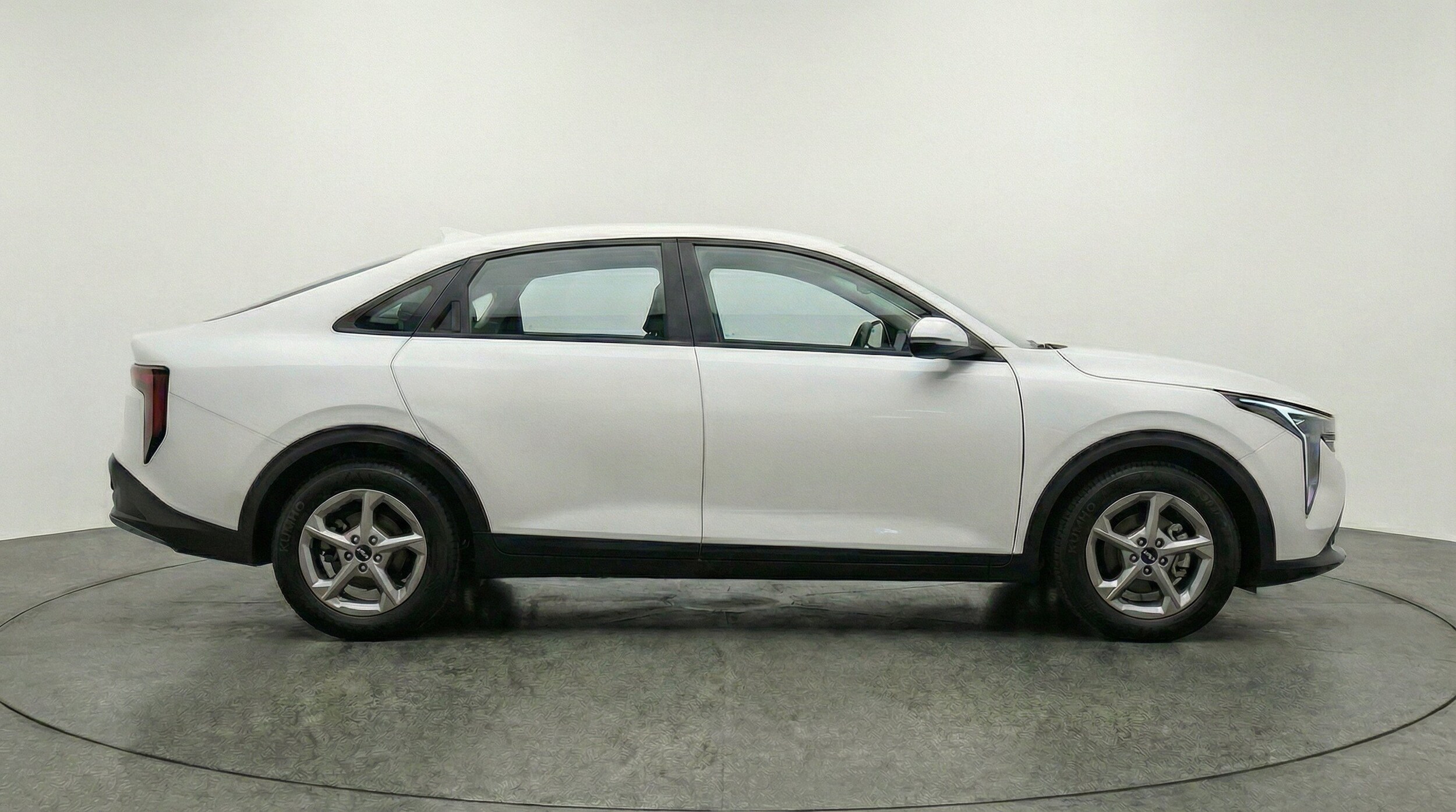Thumbnail: 2025 Kia K4 - 10