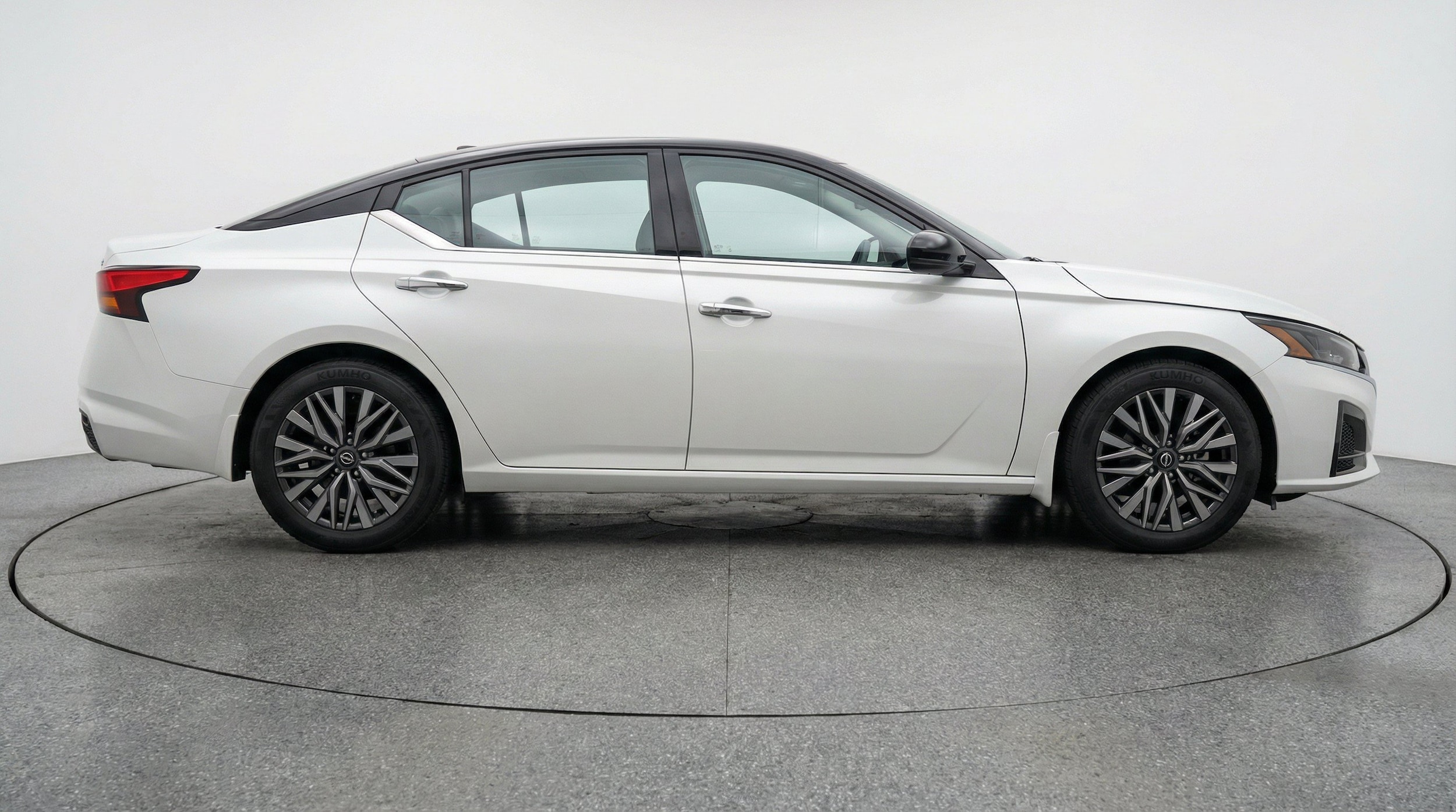 Thumbnail: 2025 Nissan Altima - 11