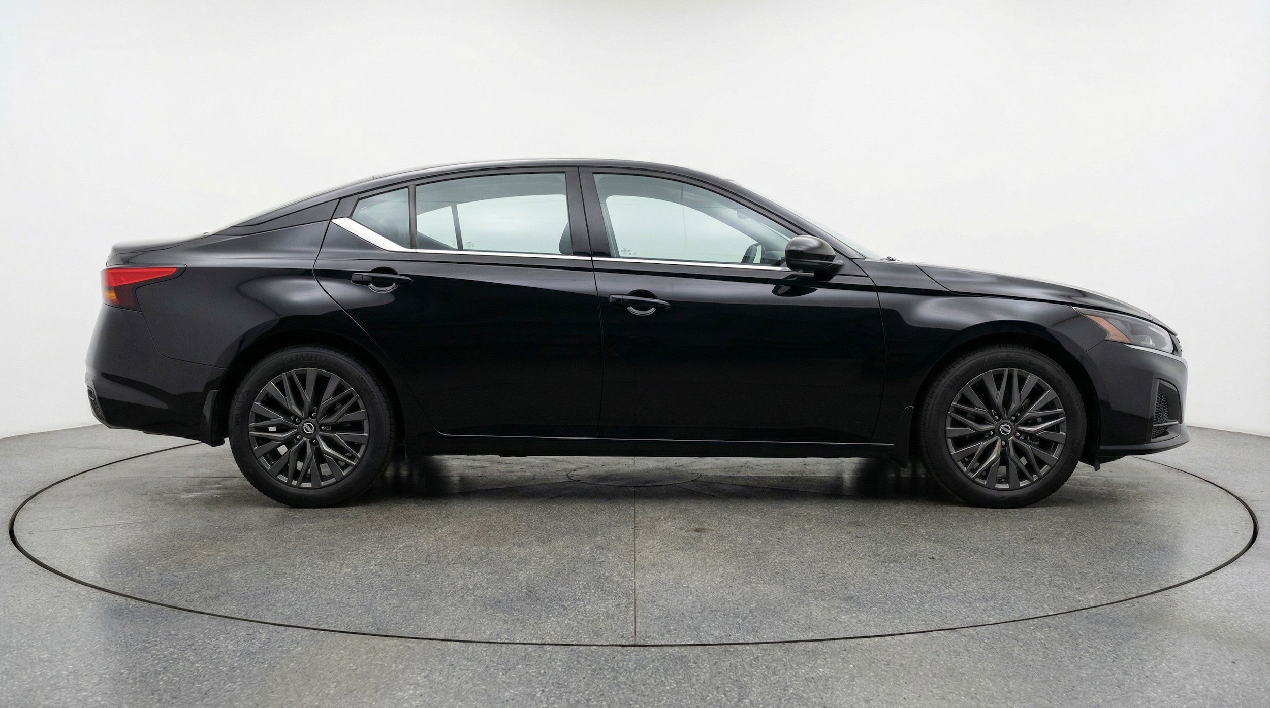 Thumbnail: 2025 Nissan Altima - 11