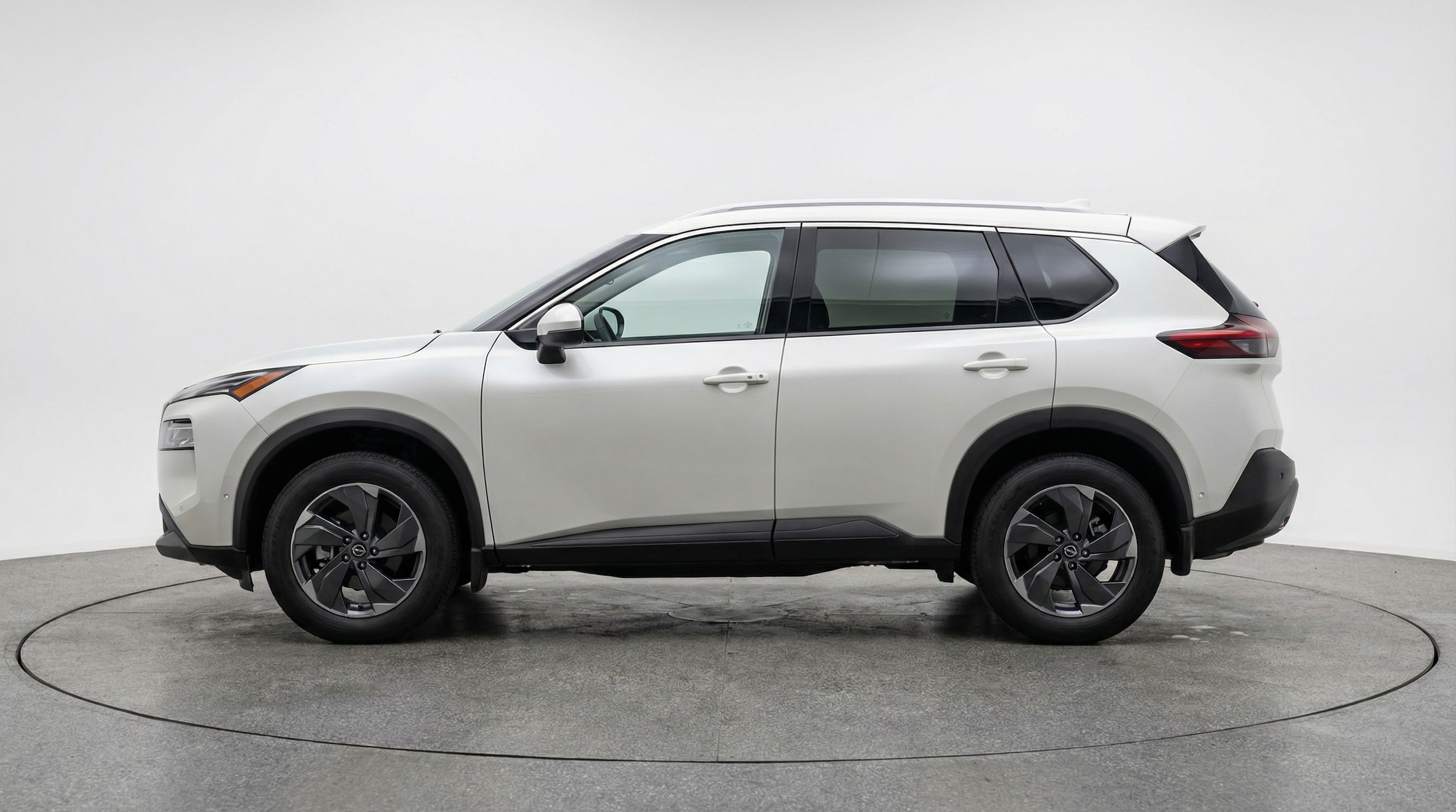 Thumbnail: 2025 Nissan Rogue - 4