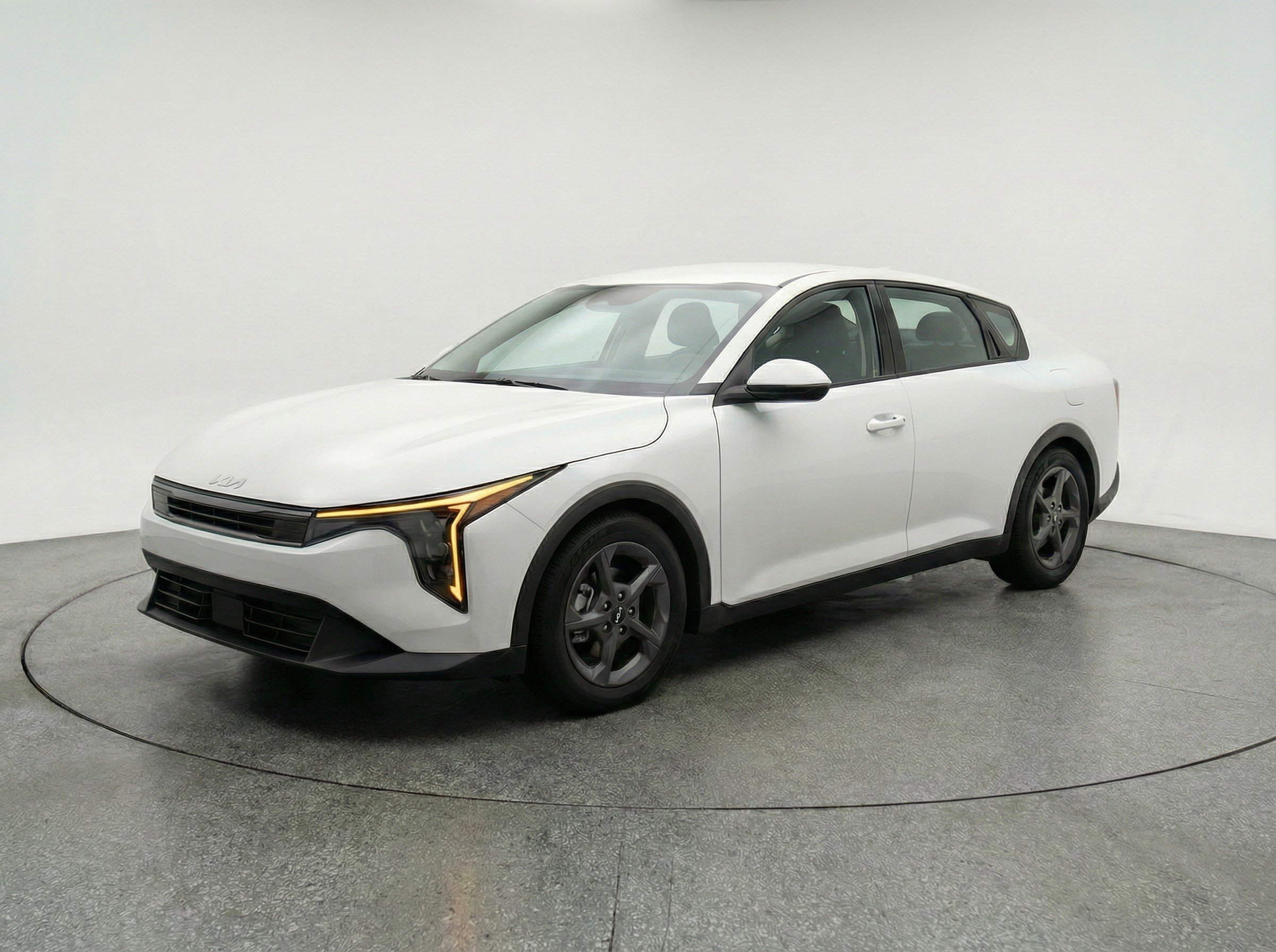 Thumbnail: 2025 Kia K4 - 3