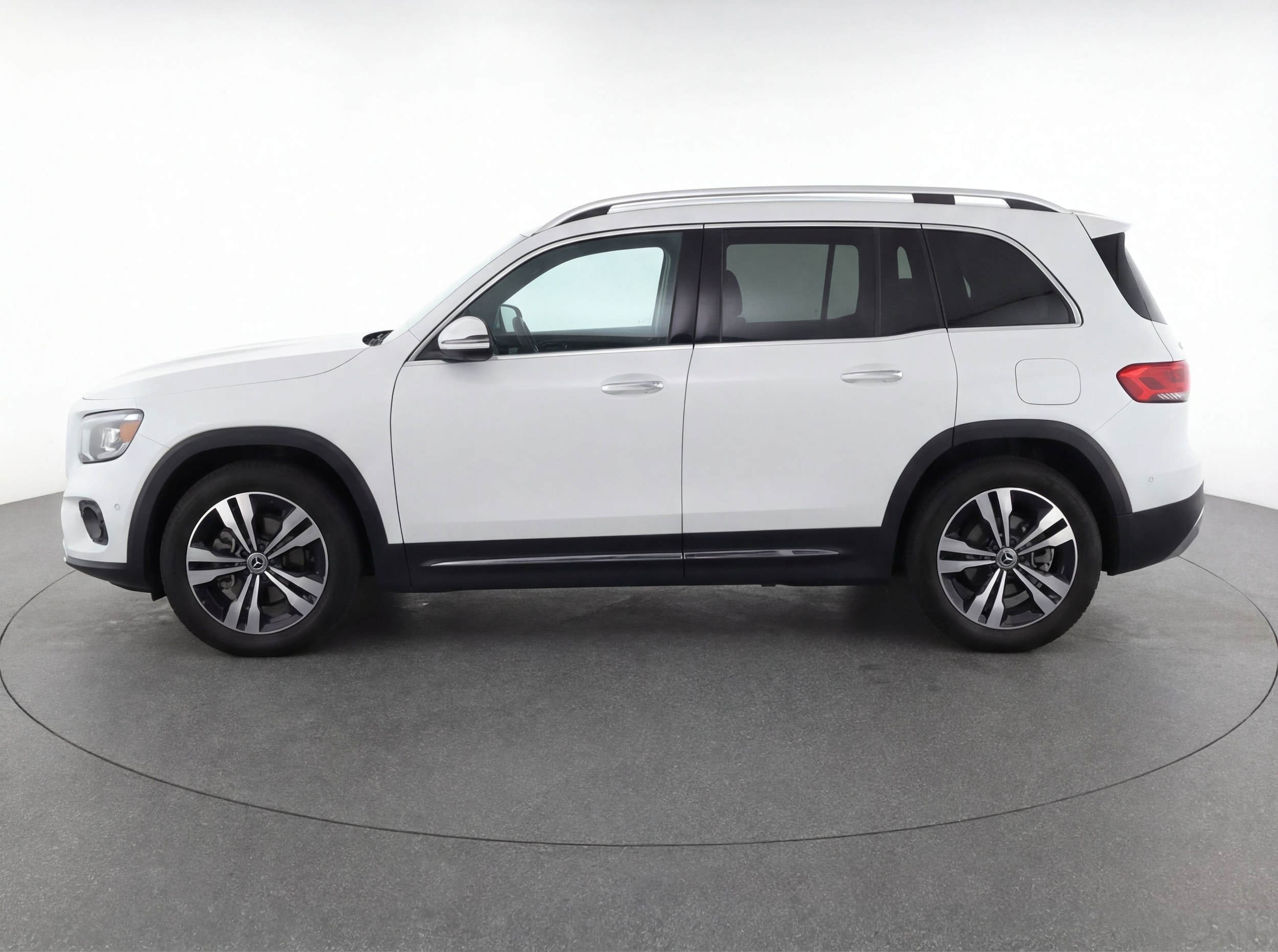 Thumbnail: 2024 Mercedes-Benz GLB - 5