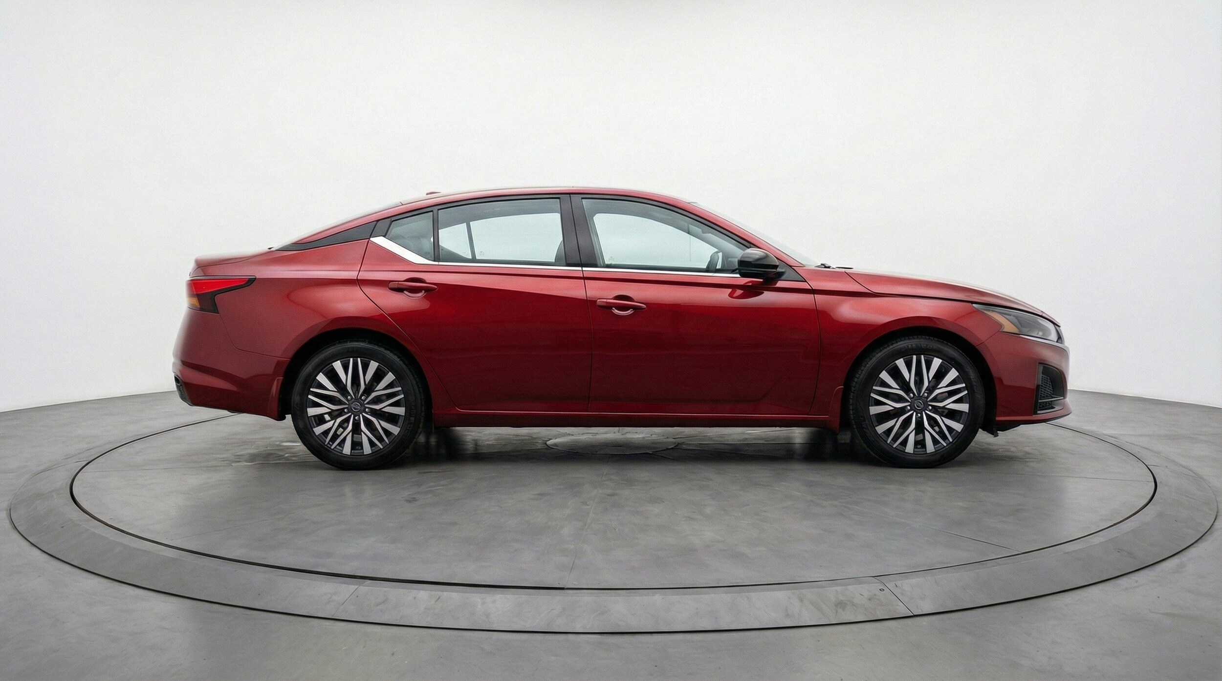 Thumbnail: 2025 Nissan Altima - 10