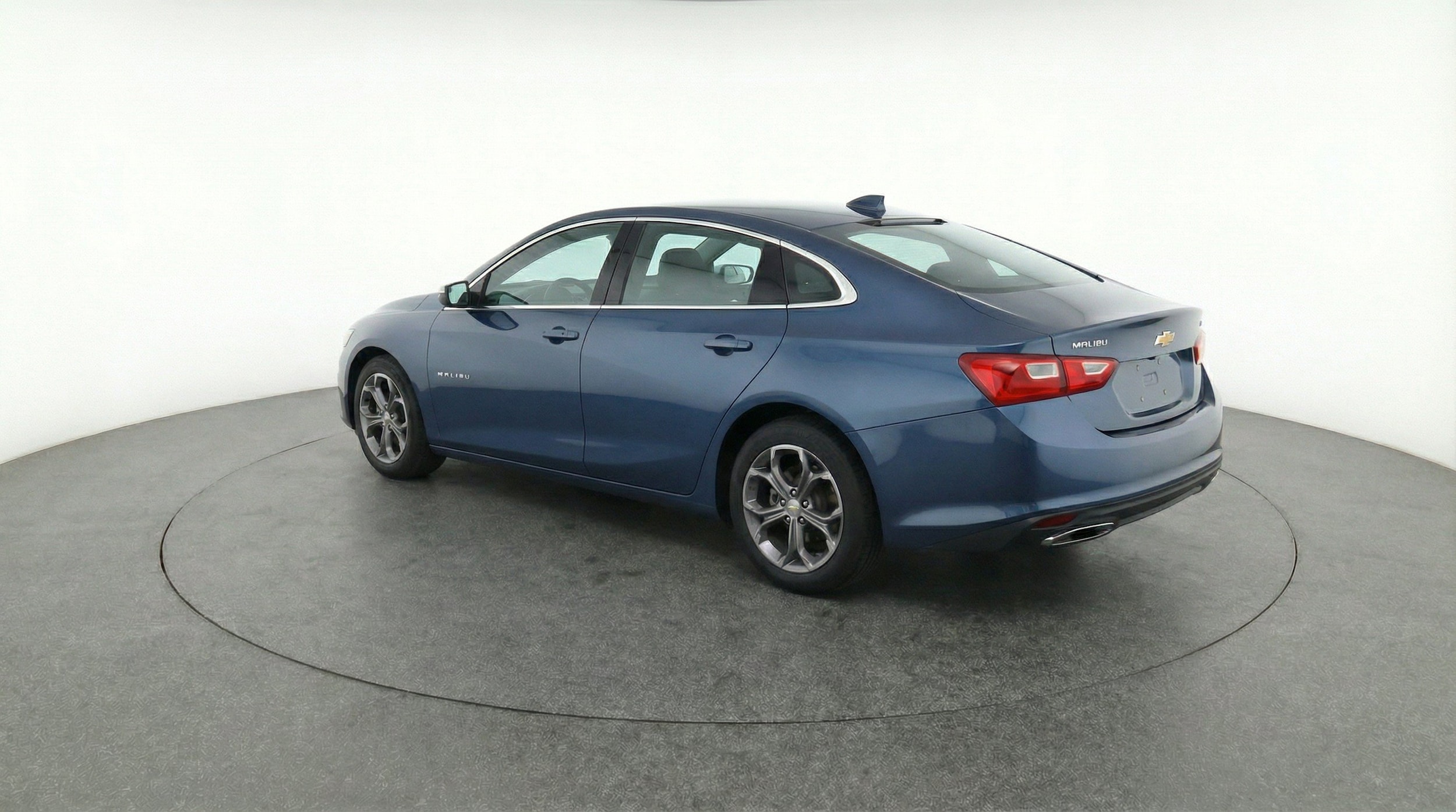 Thumbnail: 2024 Chevrolet Malibu - 6