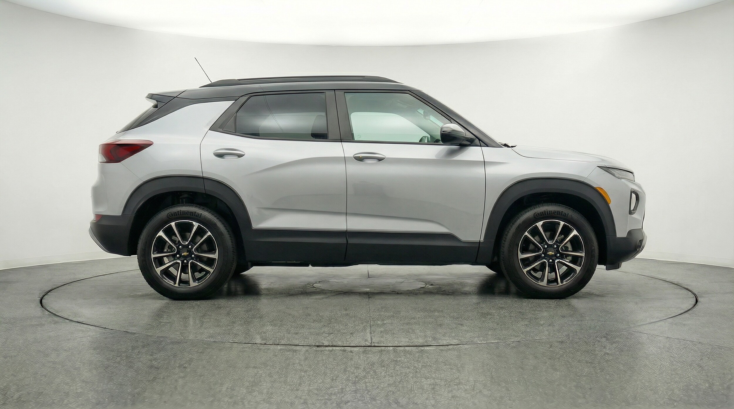 Thumbnail: 2025 Chevrolet TrailBlazer - 8