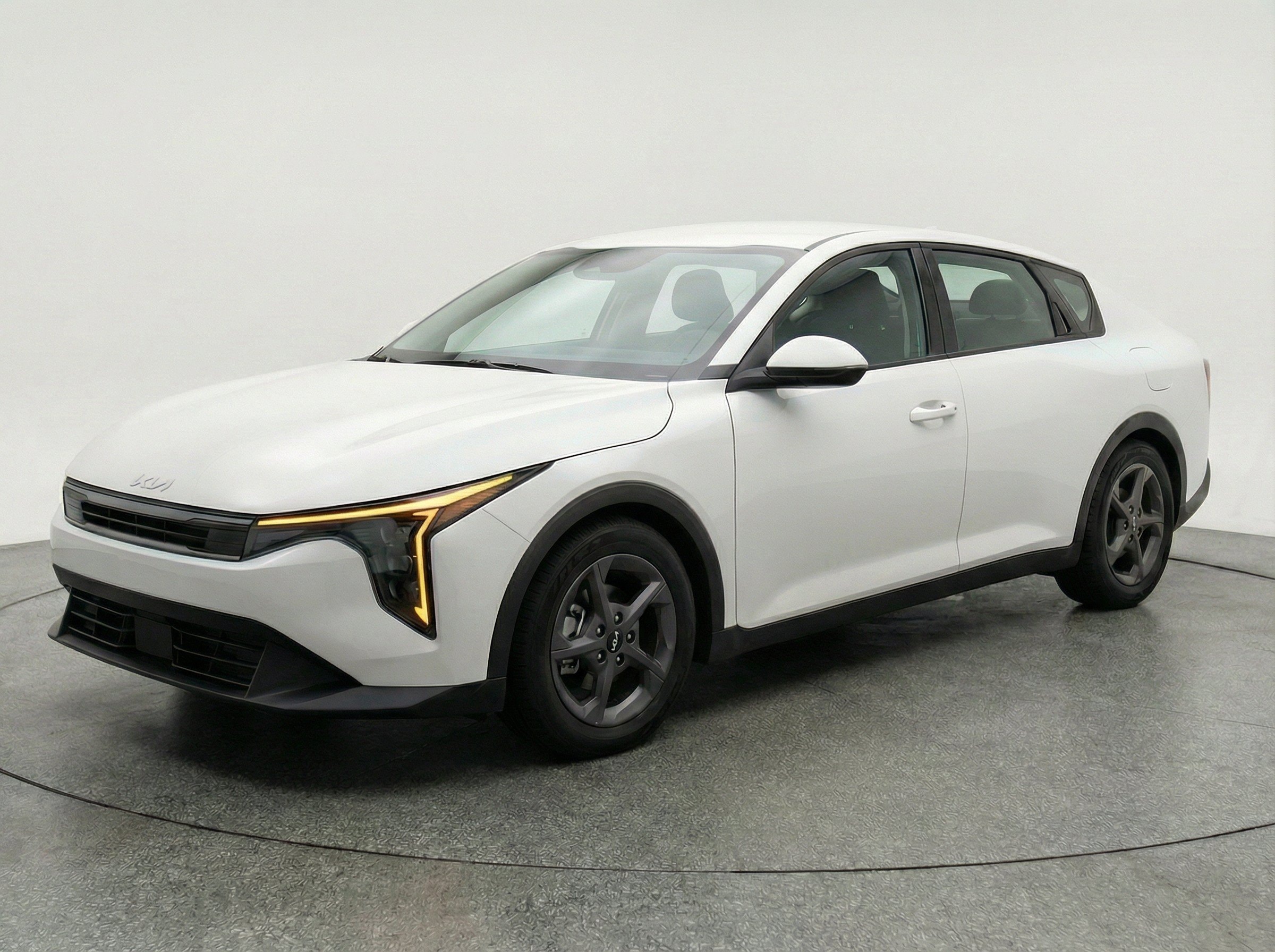Thumbnail: 2025 Kia K4 - 3