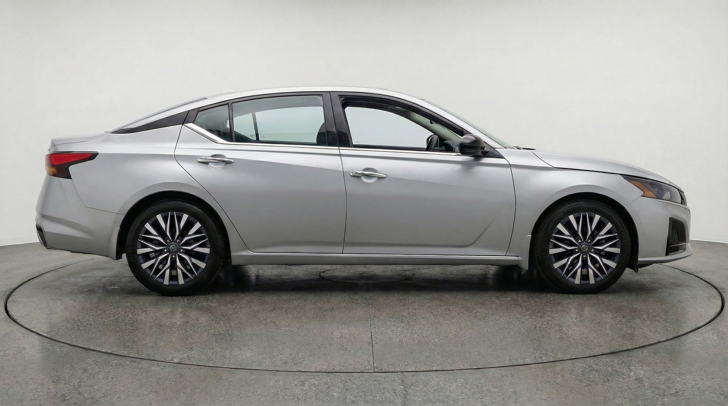 Thumbnail: 2025 Nissan Altima - 8