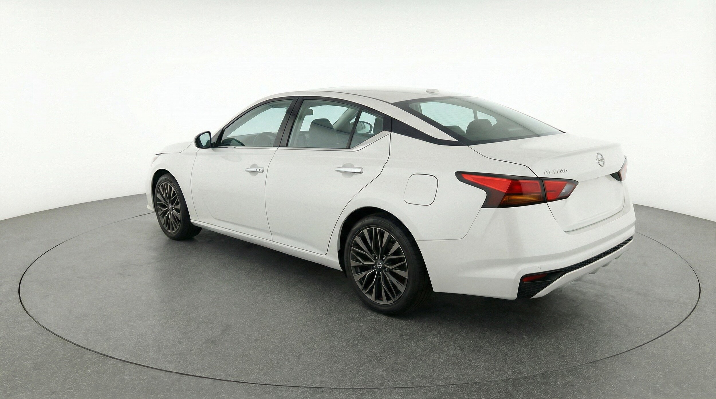 Thumbnail: 2025 Nissan Altima - 6