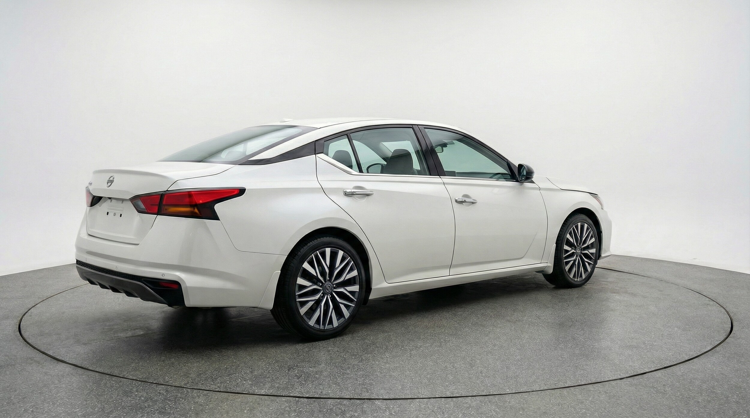 Thumbnail: 2025 Nissan Altima - 7