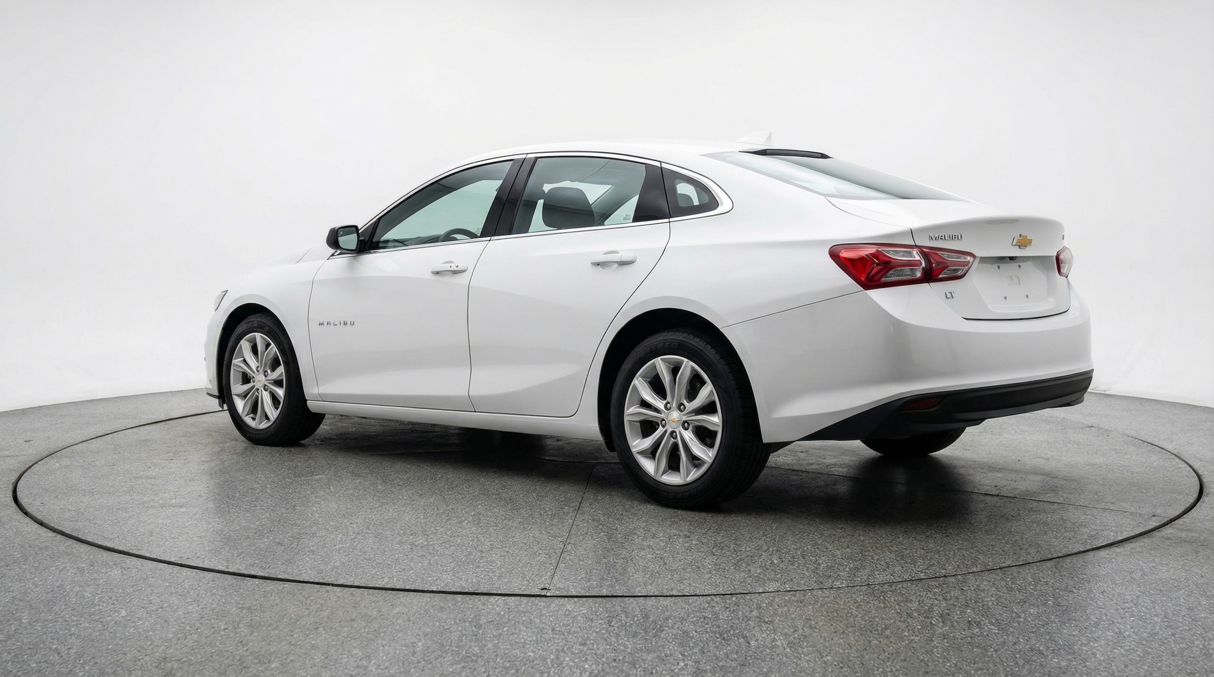 Thumbnail: 2024 Chevrolet Malibu - 5