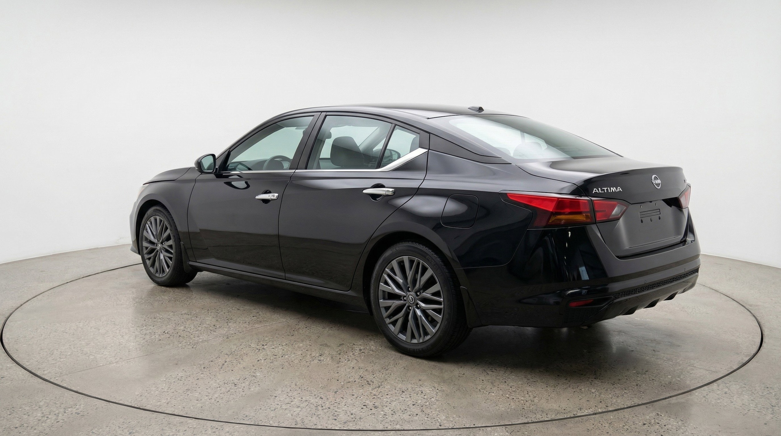 Thumbnail: 2025 Nissan Altima - 6