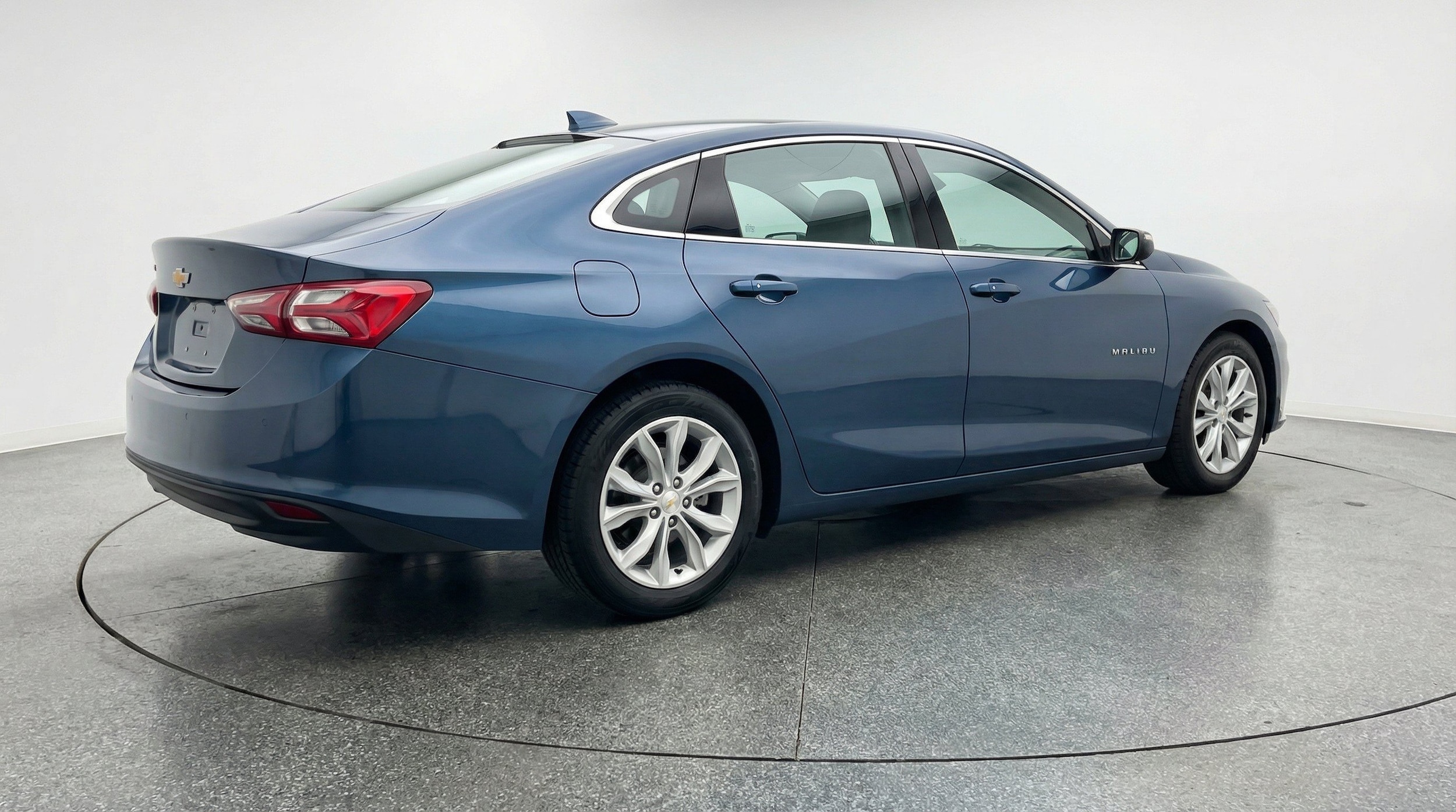 Thumbnail: 2024 Chevrolet Malibu - 9