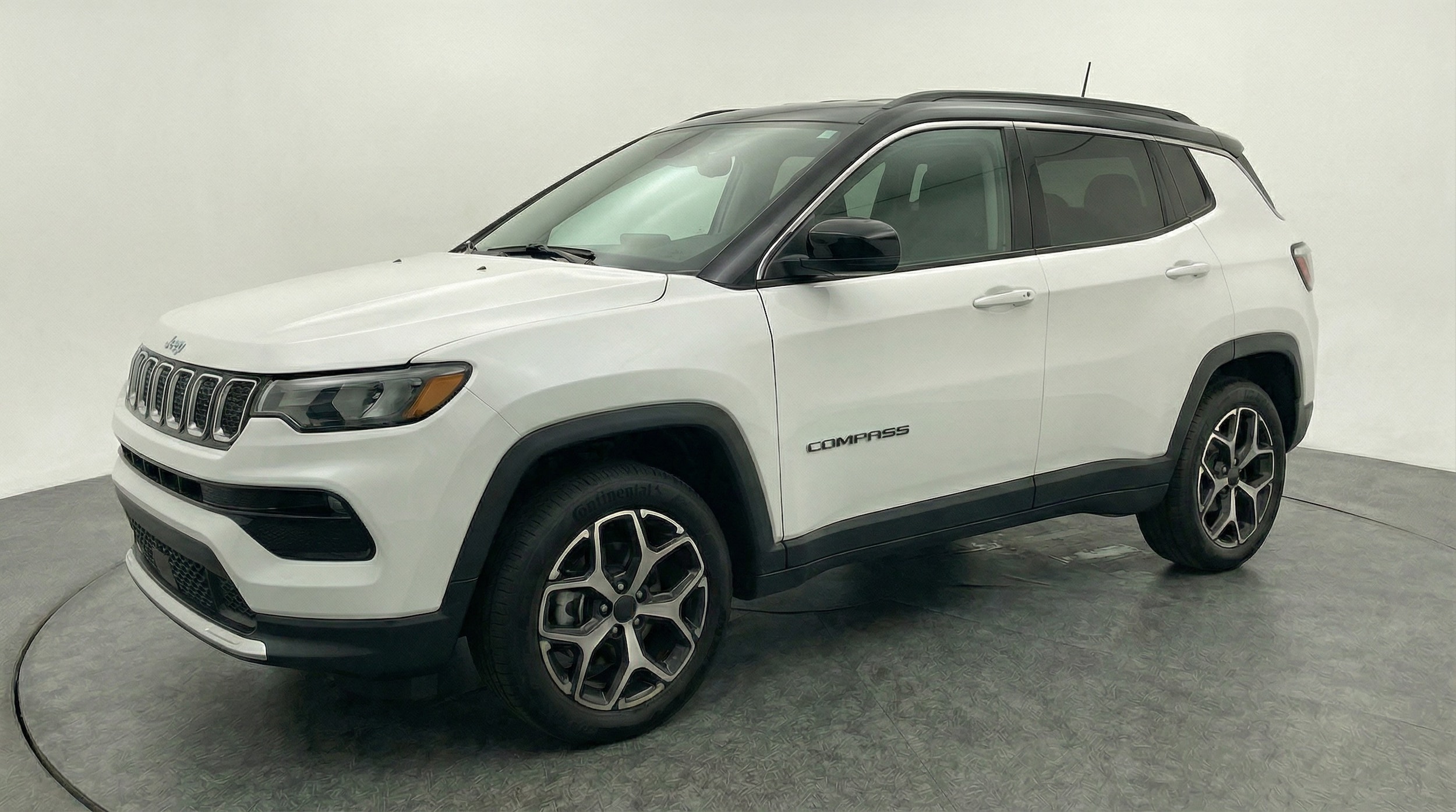 Thumbnail: 2025 Jeep Compass - 3