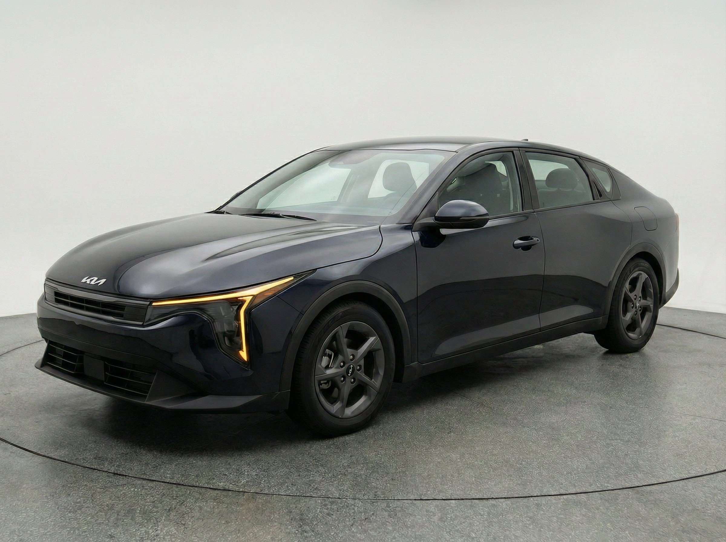 Thumbnail: 2025 Kia K4 - 3