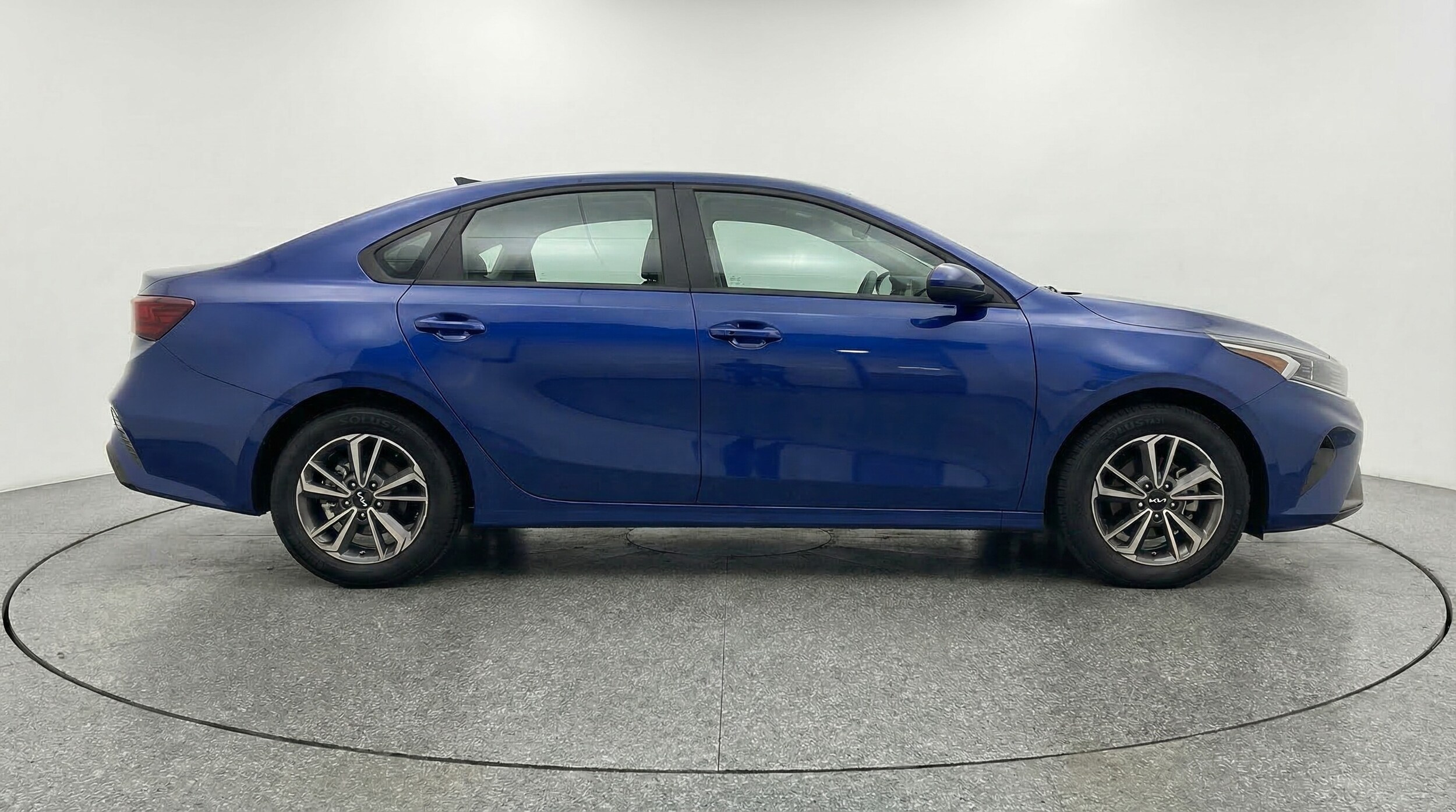 Thumbnail: 2024 Kia Forte - 8