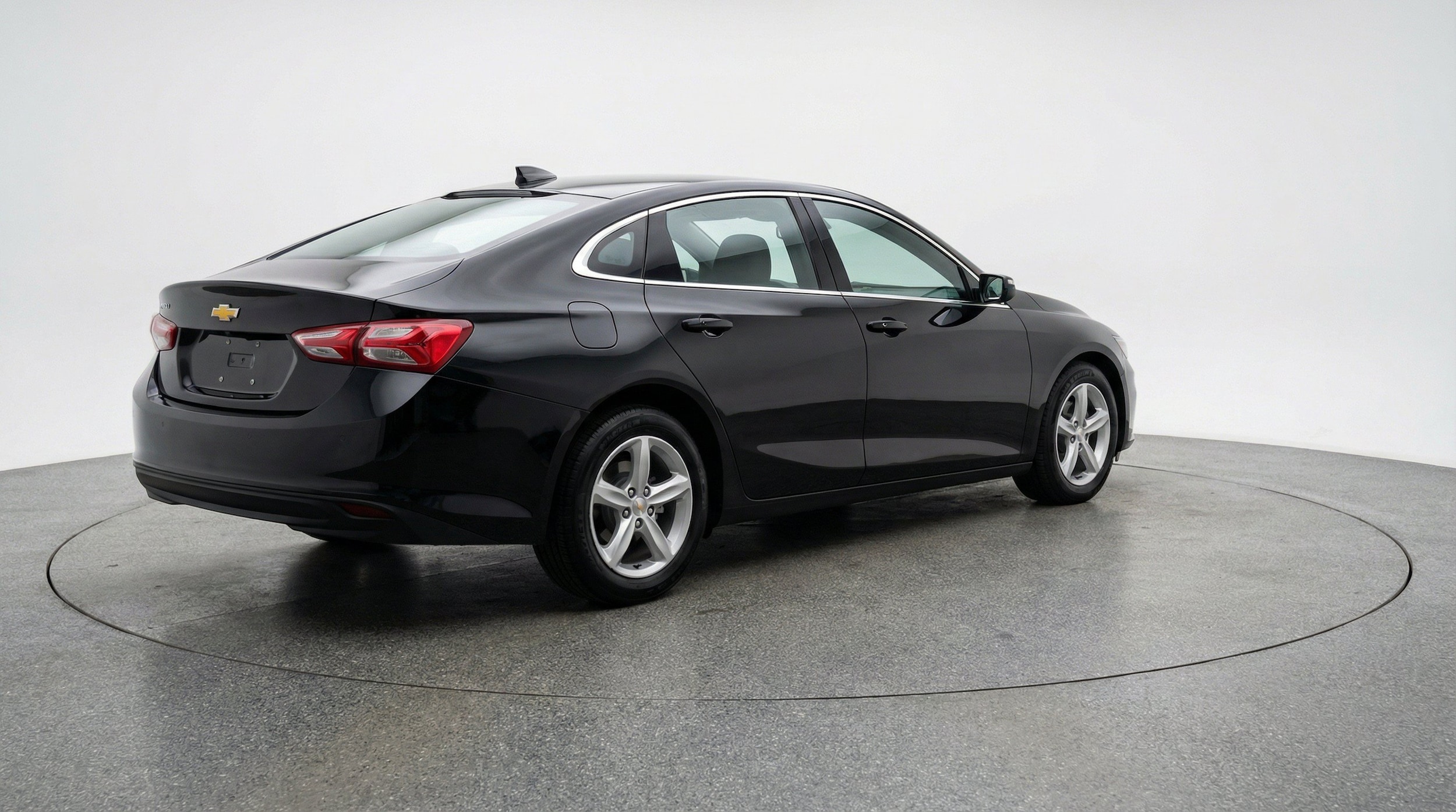Thumbnail: 2024 Chevrolet Malibu - 9
