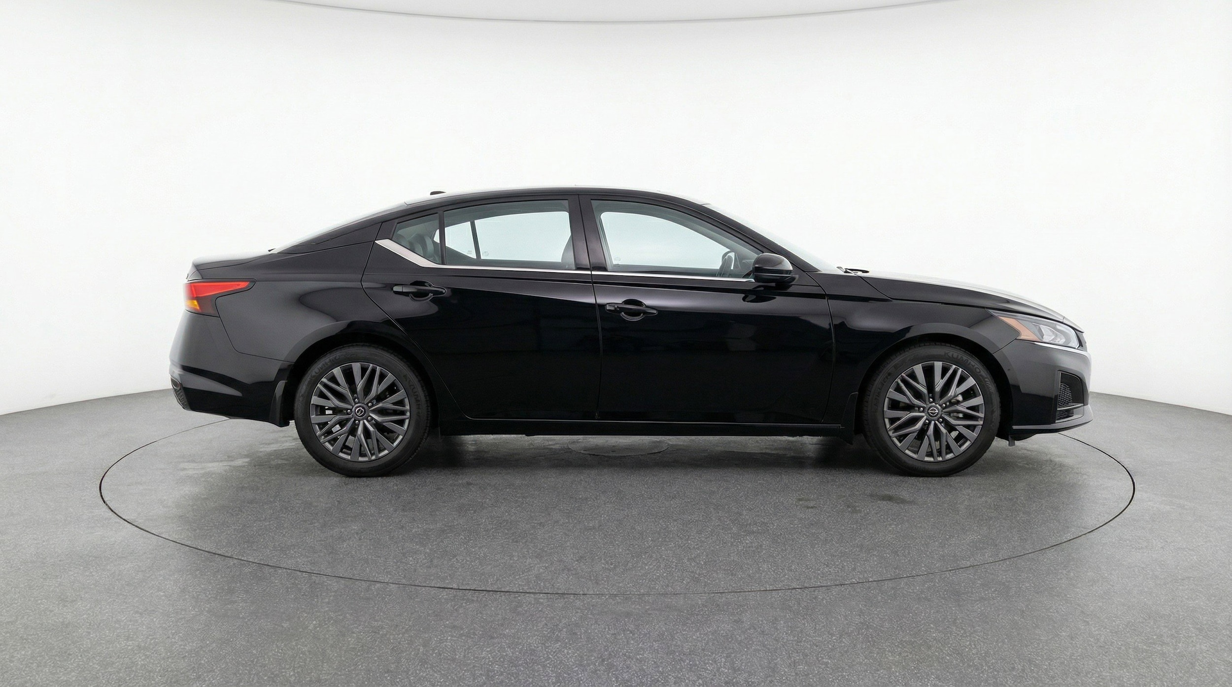 Thumbnail: 2025 Nissan Altima - 11