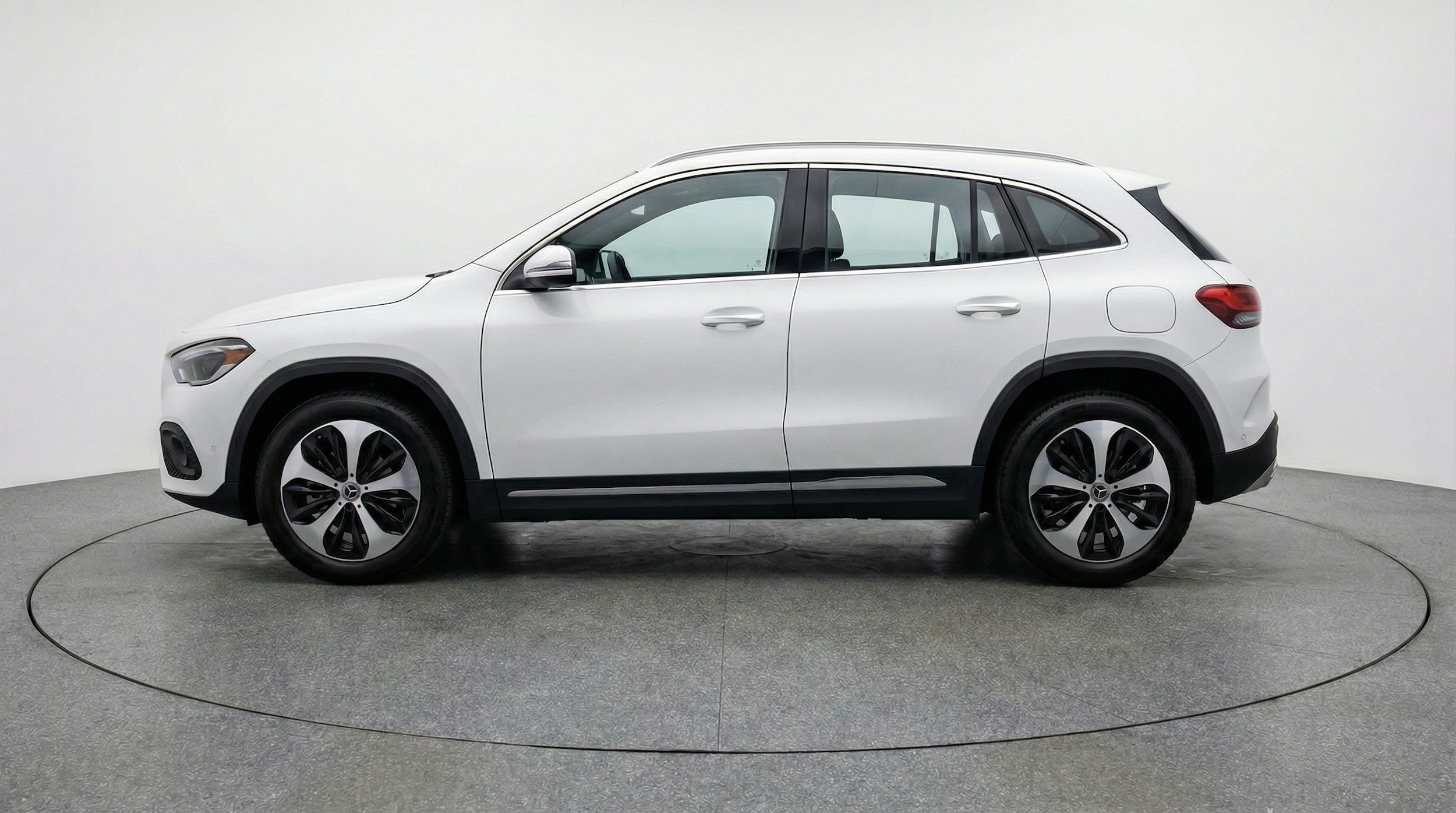 Thumbnail: 2025 Mercedes-Benz GLA - 5