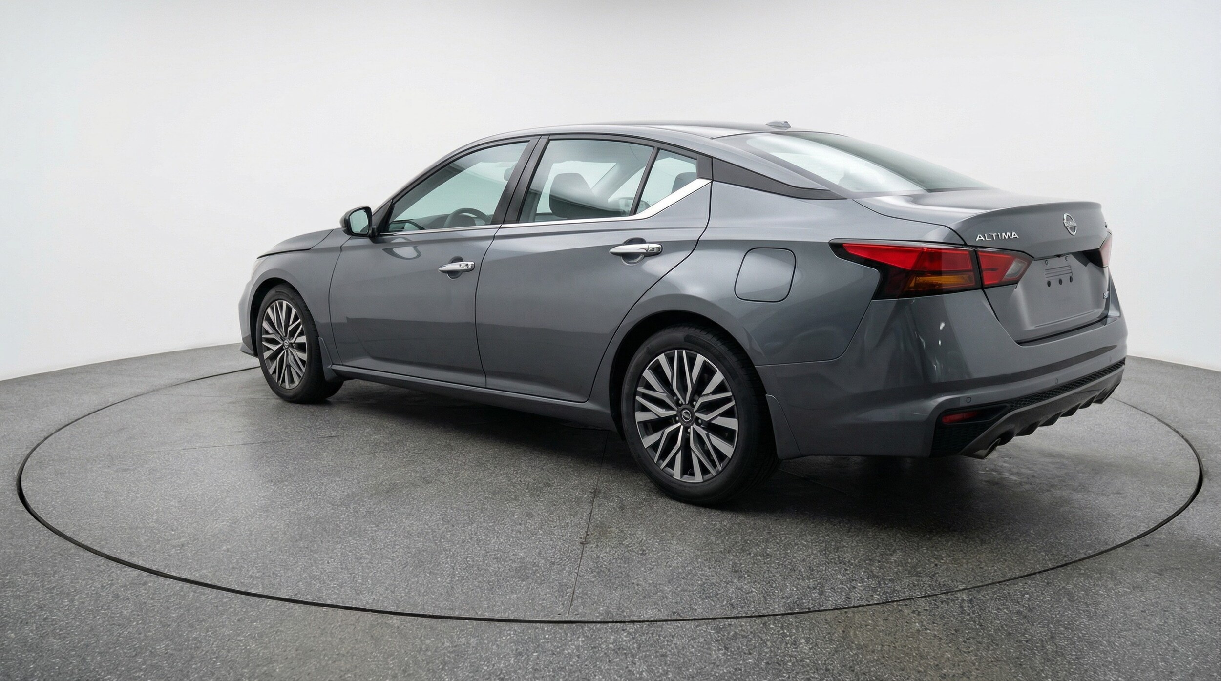 Thumbnail: 2025 Nissan Altima - 5