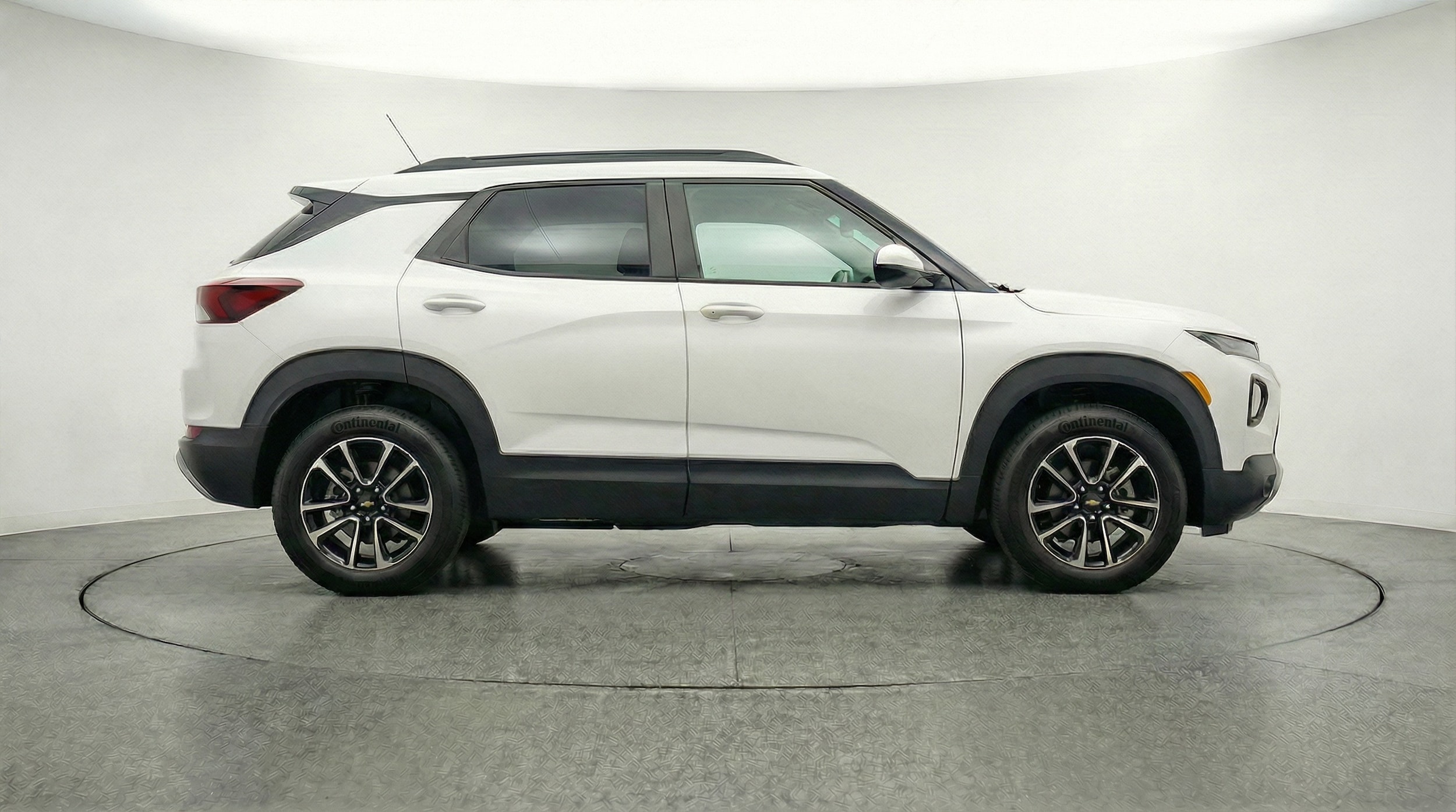 Thumbnail: 2025 Chevrolet TrailBlazer - 8