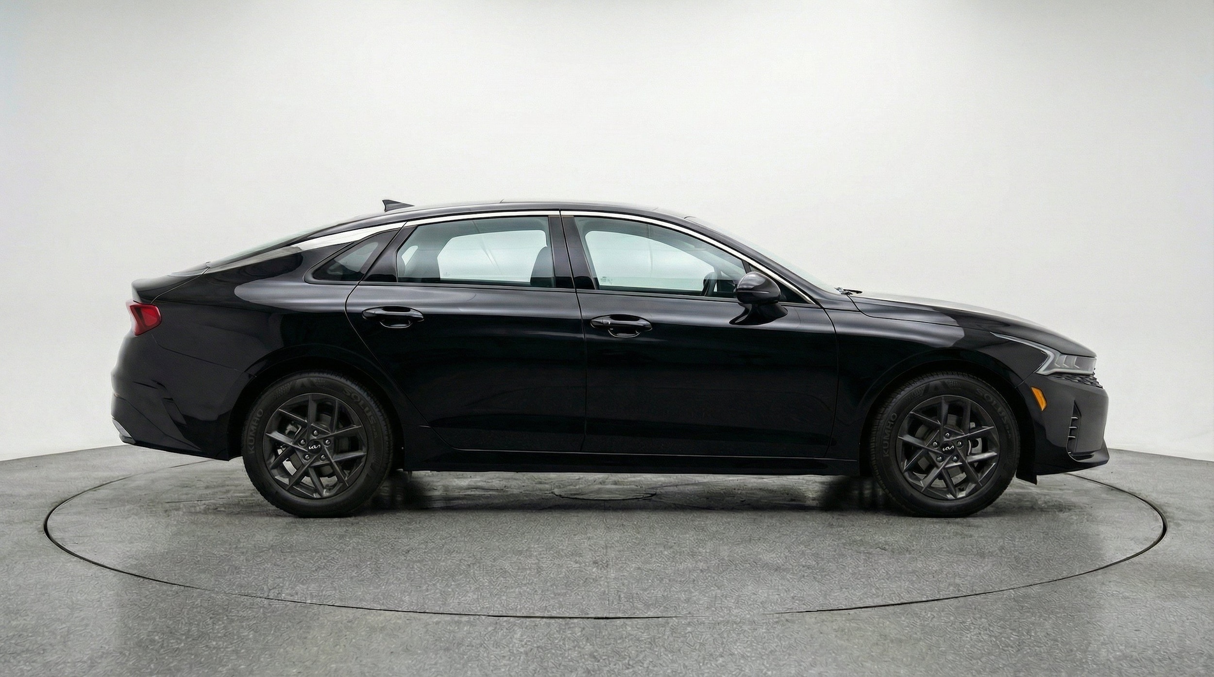 Thumbnail: 2025 Kia K5 - 10