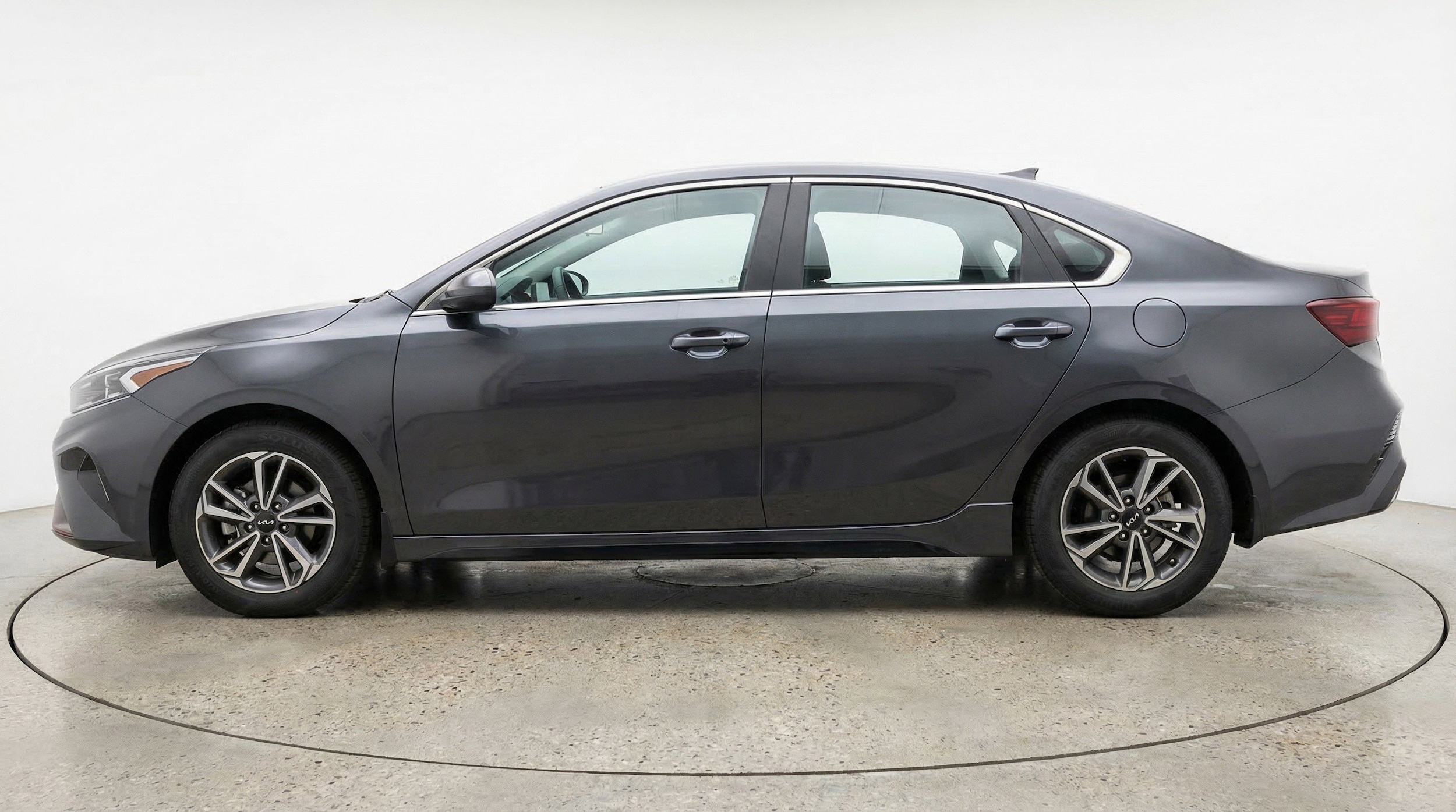 Thumbnail: 2024 Kia Forte - 5