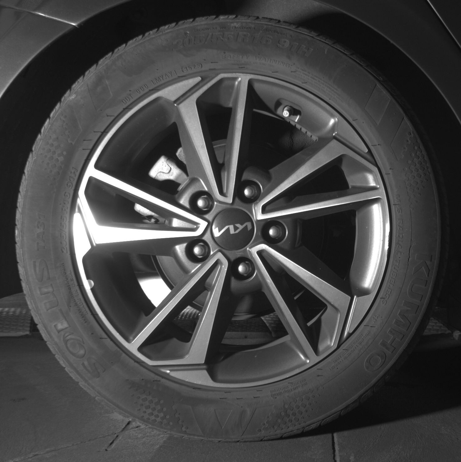 Thumbnail: 2024 Kia Forte - 17