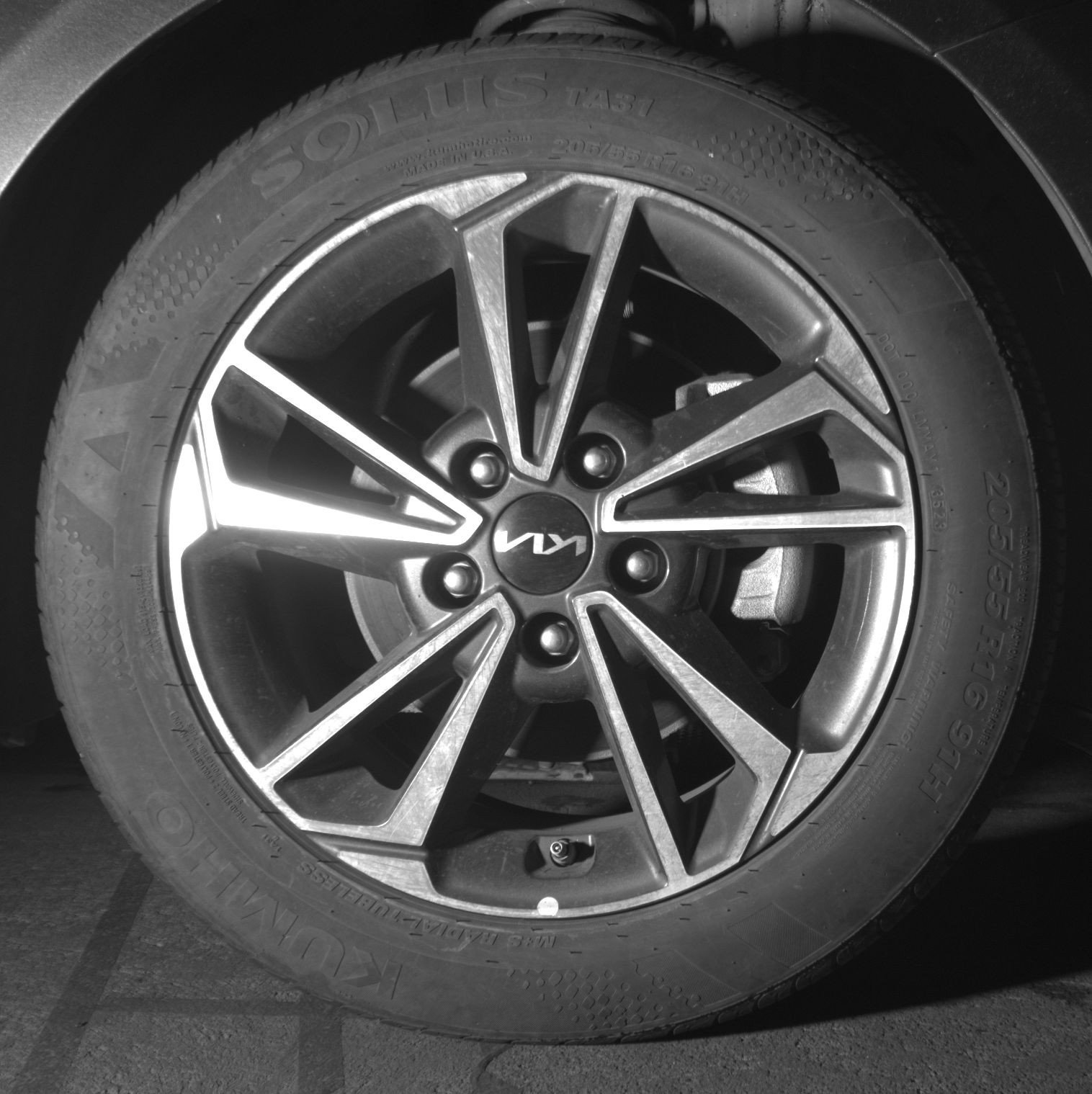 Thumbnail: 2024 Kia Forte - 18