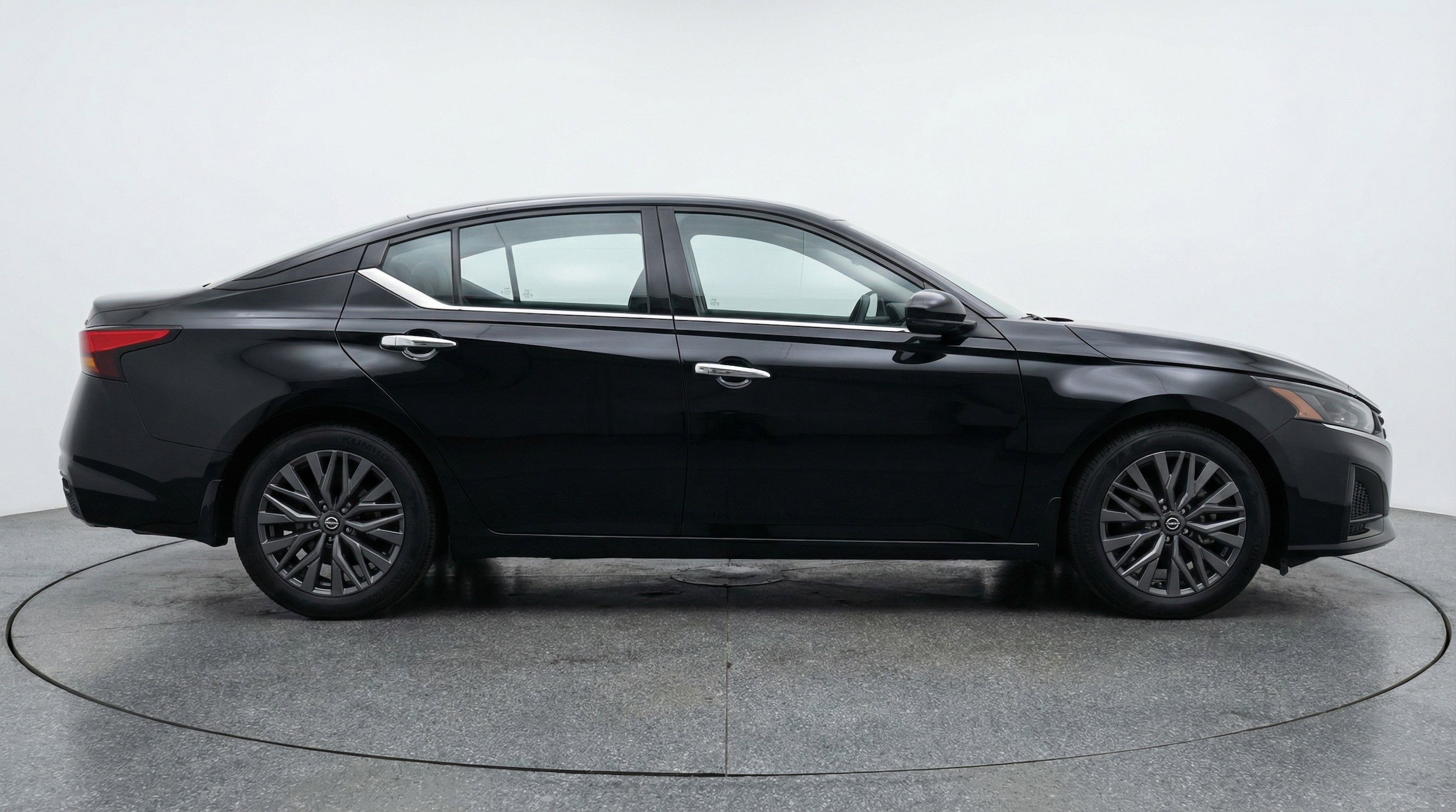 Thumbnail: 2025 Nissan Altima - 11
