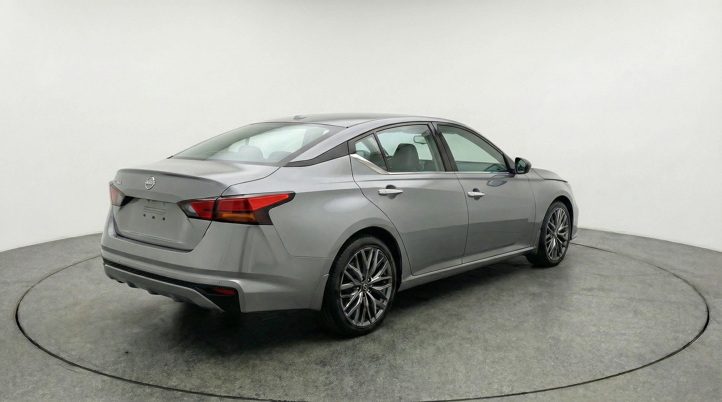 Thumbnail: 2025 Nissan Altima - 9