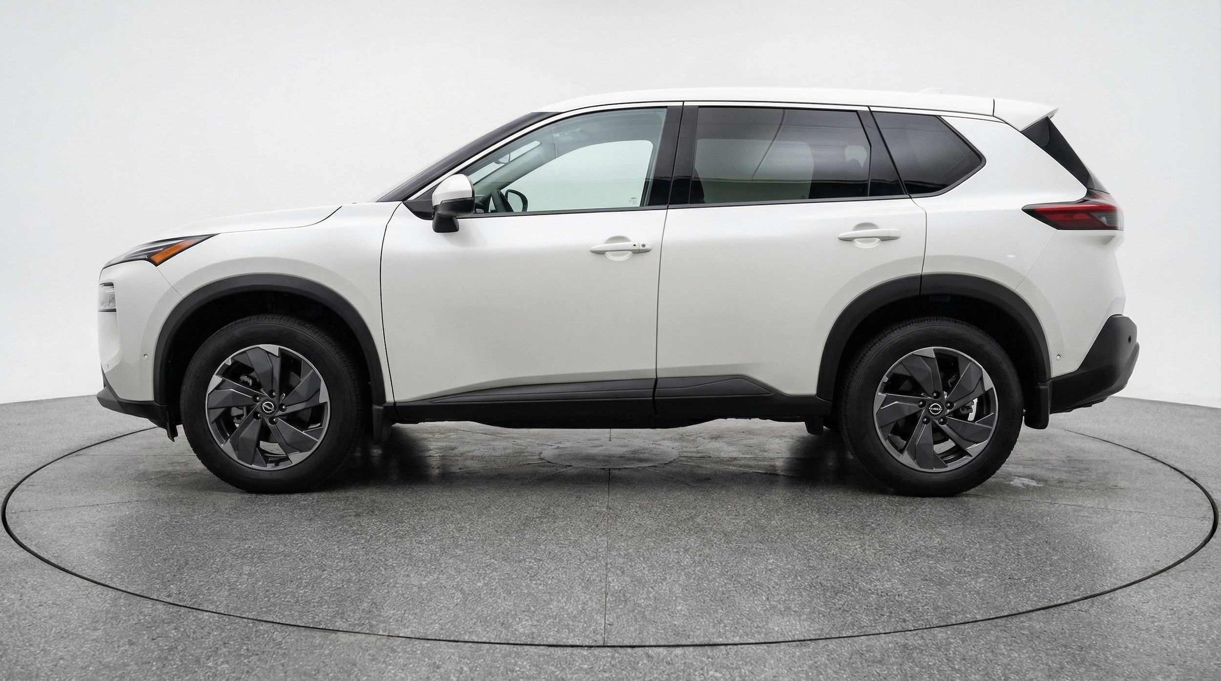 Thumbnail: 2025 Nissan Rogue - 4